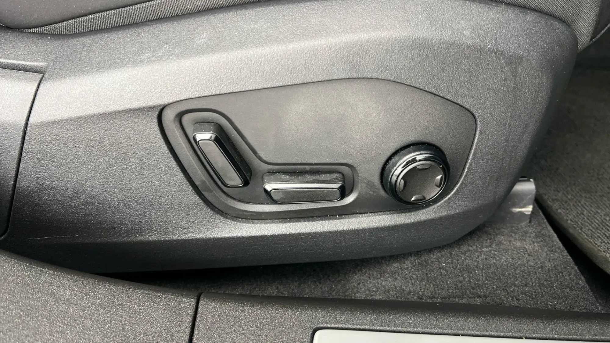 Polestar 4 Coupe Image 38