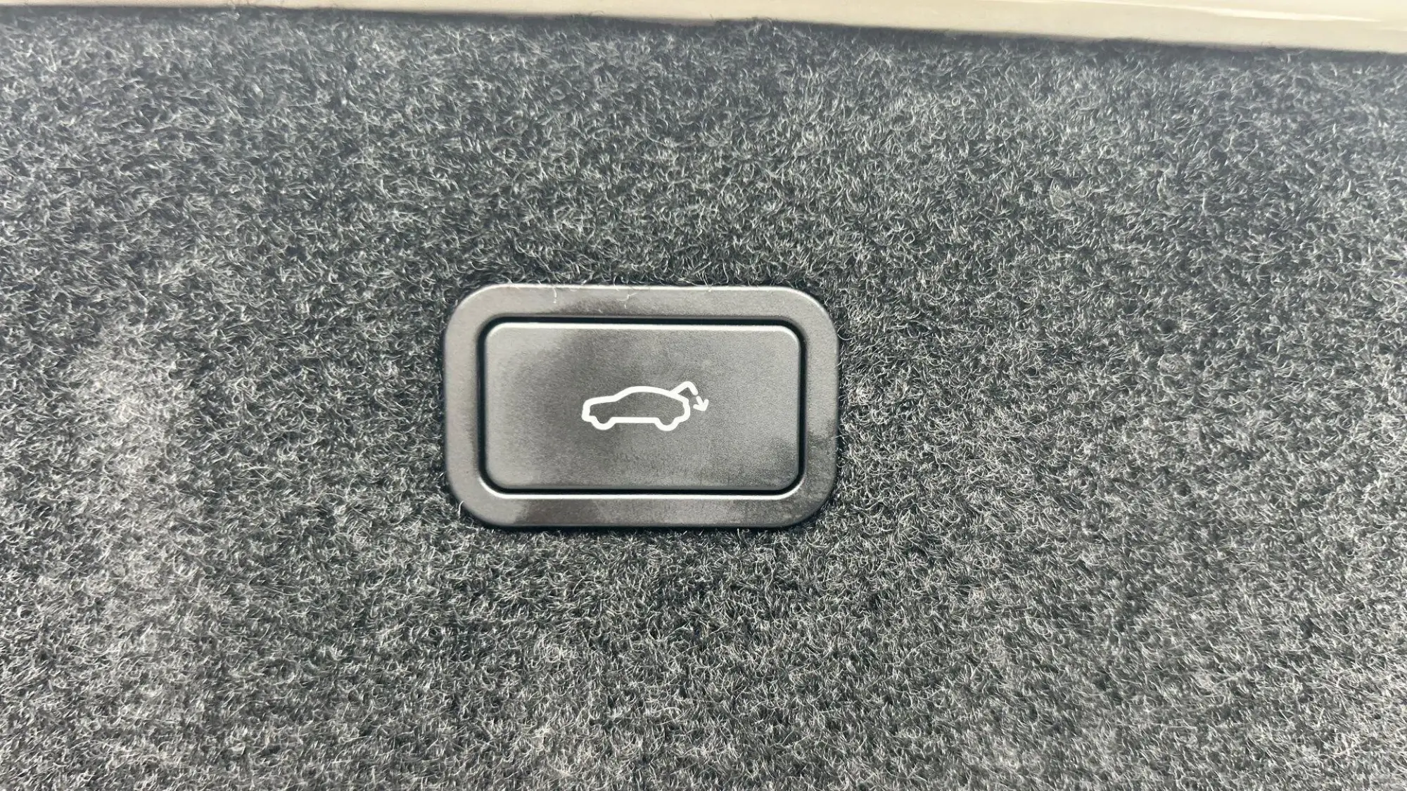 Polestar 4 SUV Image 31 Polestar 4 SUV Image 31