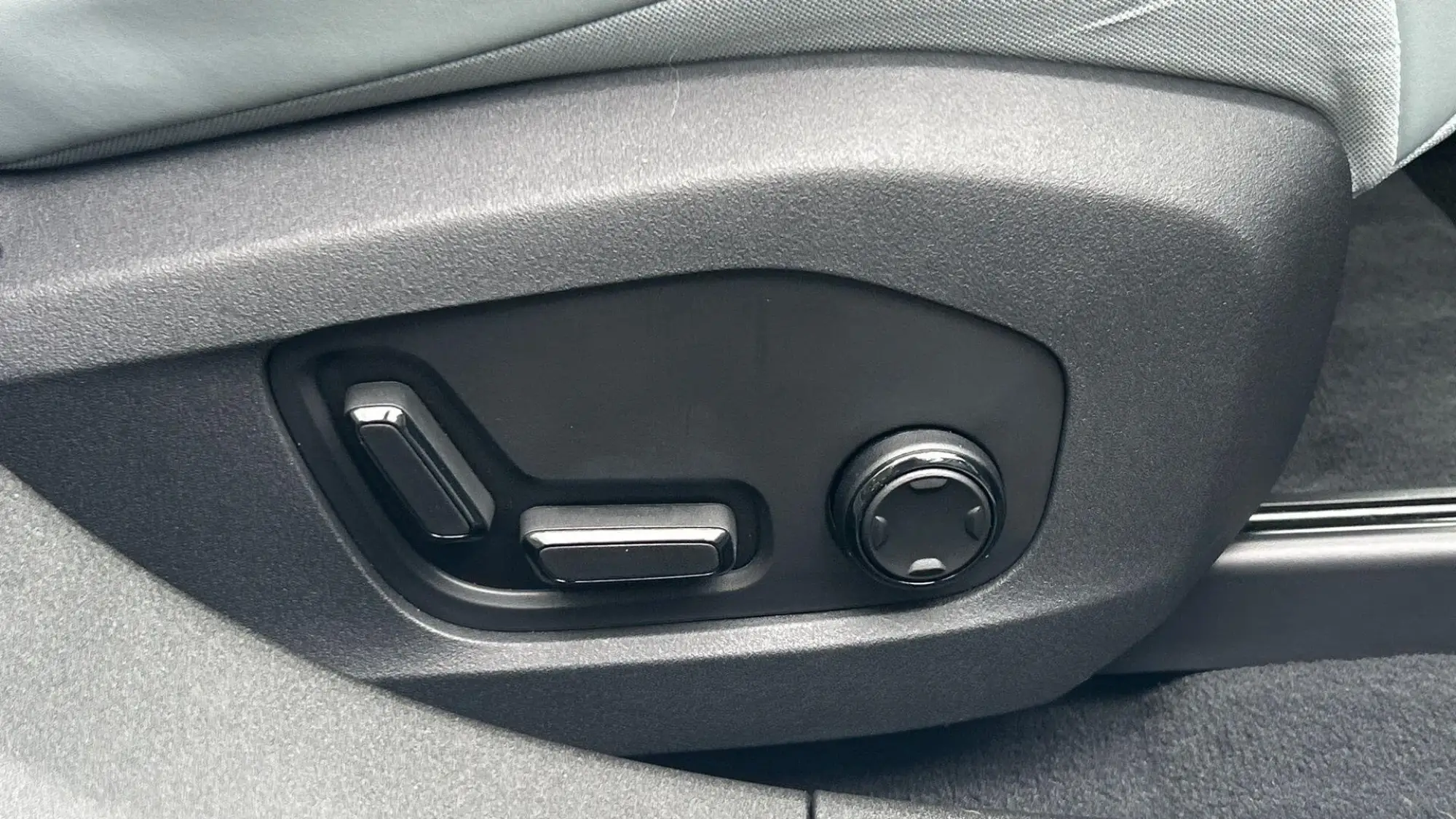 Polestar 4 SUV Image 35 Polestar 4 SUV Image 35
