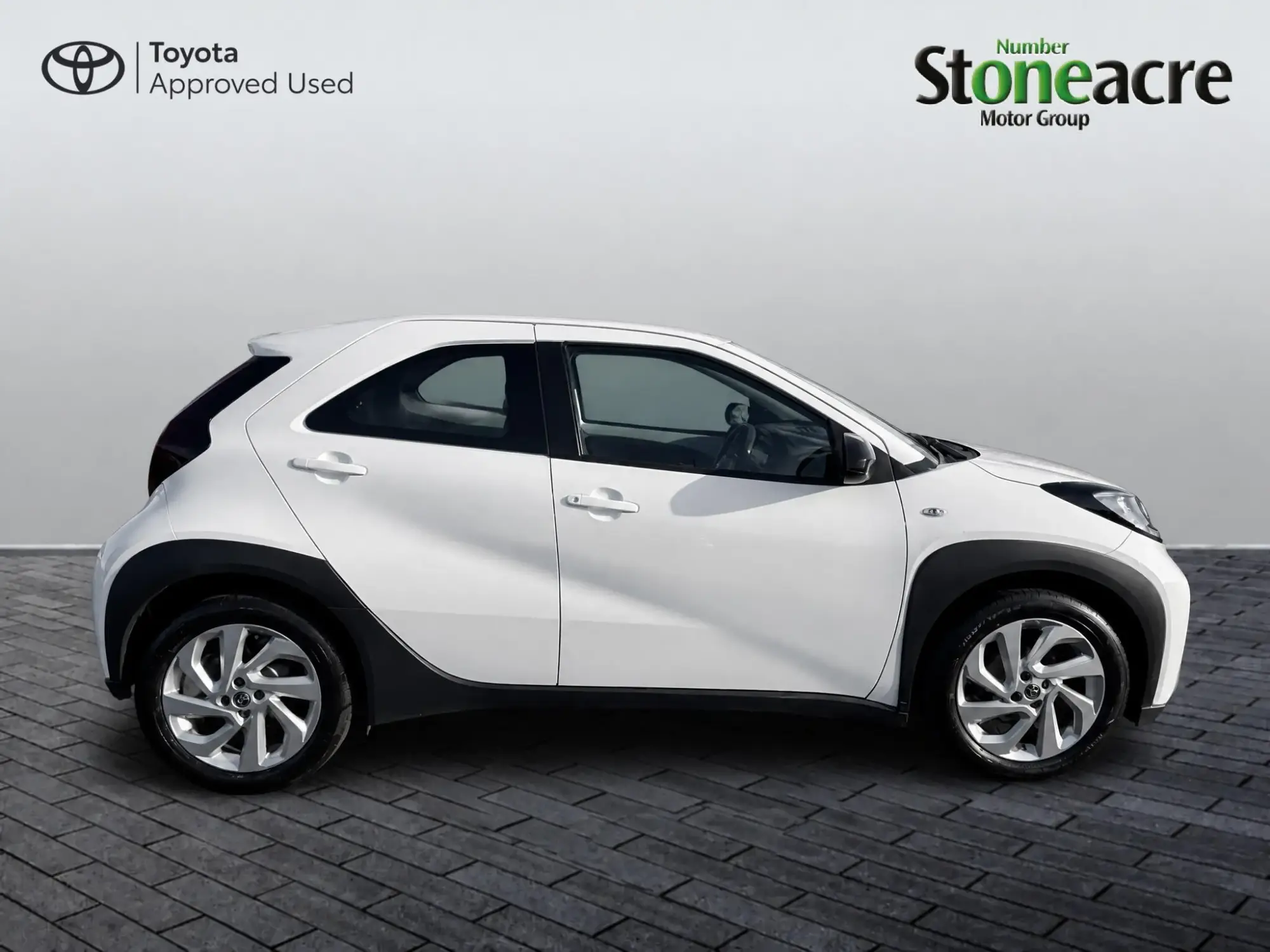 Toyota Aygo X 1.0 VVT-i Pure 5dr PY22LBA Image 2 Toyota Aygo X 1.0 VVT-i Pure 5dr PY22LBA Image 2