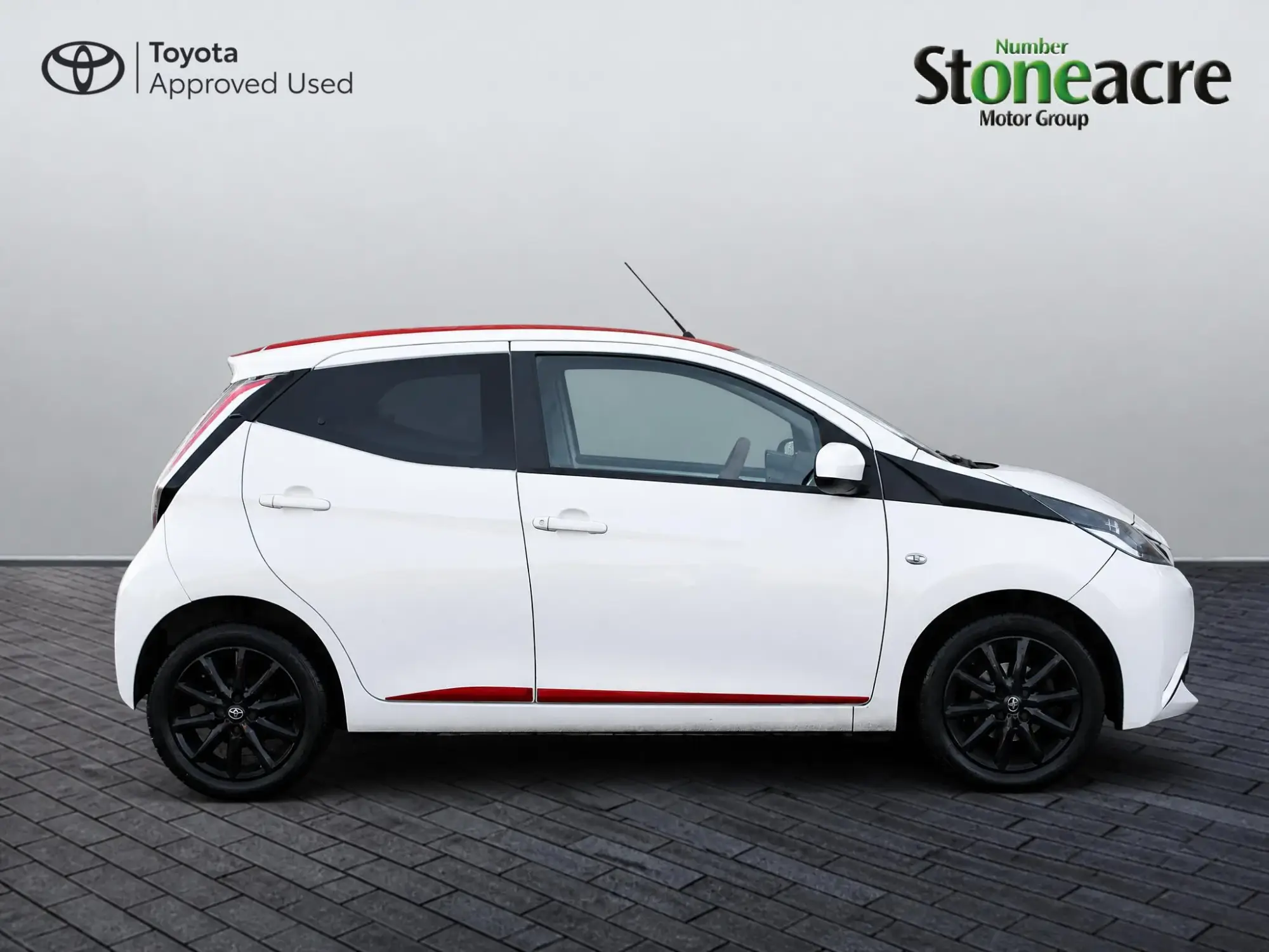 Toyota Aygo 1.0 VVT-i x-press Hatchback 5dr Petrol Manual Euro 6 (68 ps) NA67YXP Image 2 Toyota Aygo 1.0 VVT-i x-press Hatchback 5dr Petrol Manual Euro 6 (68 ps) NA67YXP Image 2