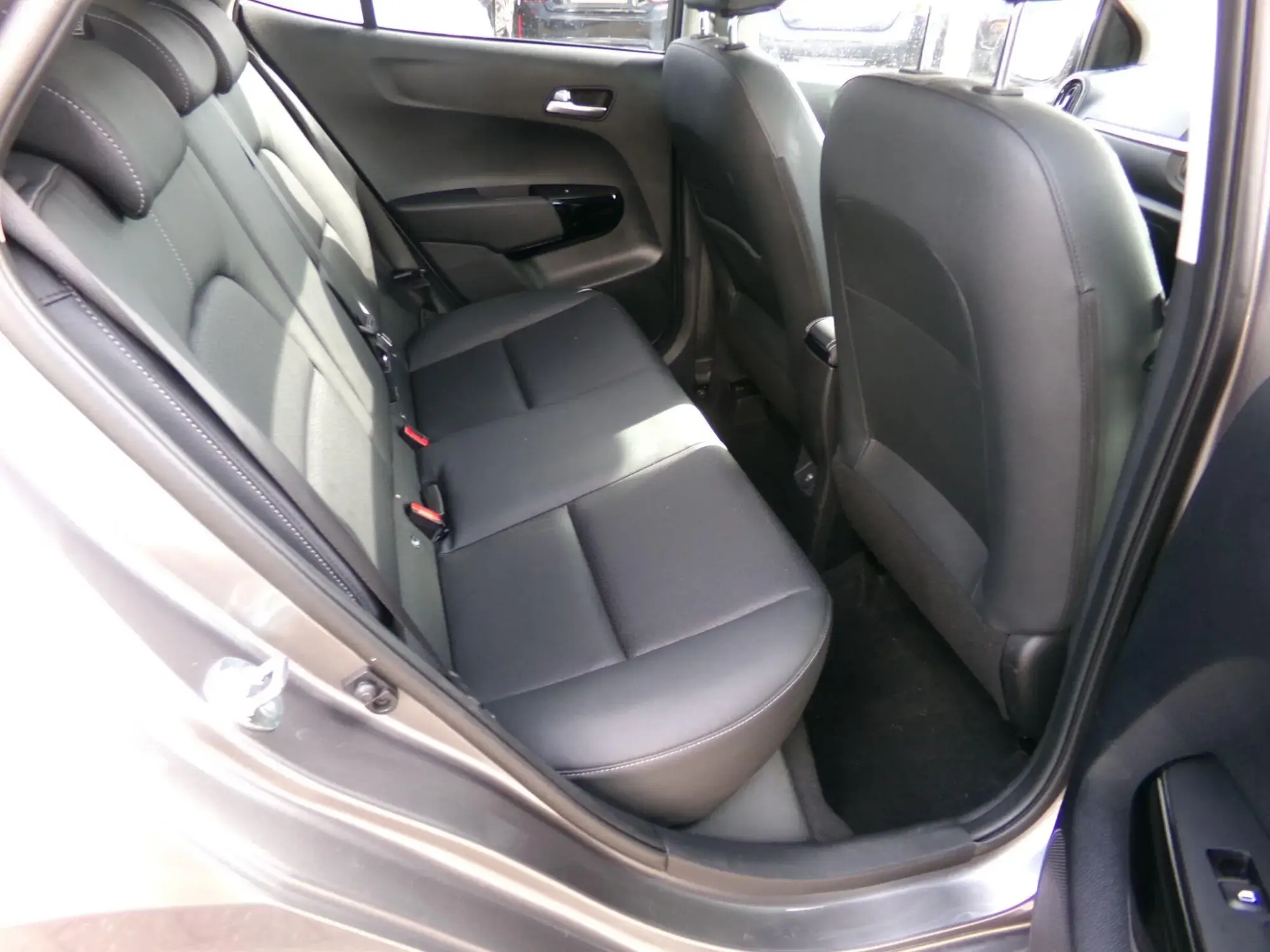 Kia Picanto Image 13