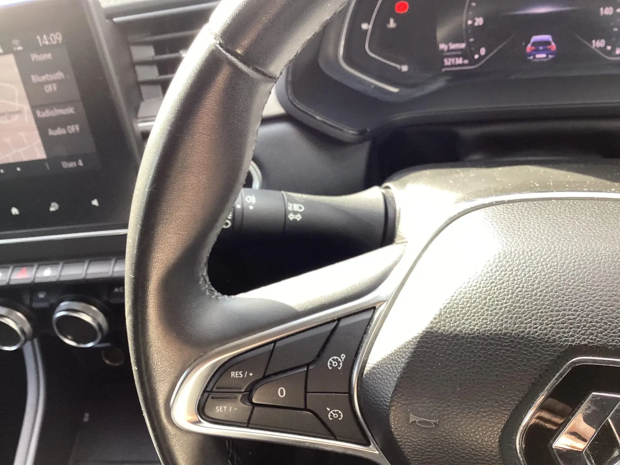 Renault Captur Image 21 Renault Captur Image 21