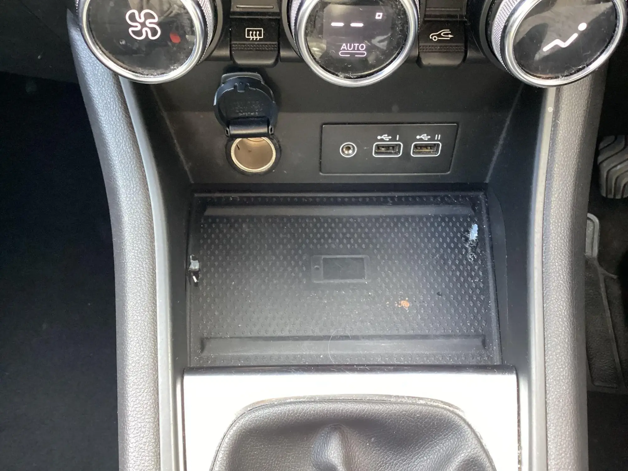 Renault Captur Image 24 Renault Captur Image 24
