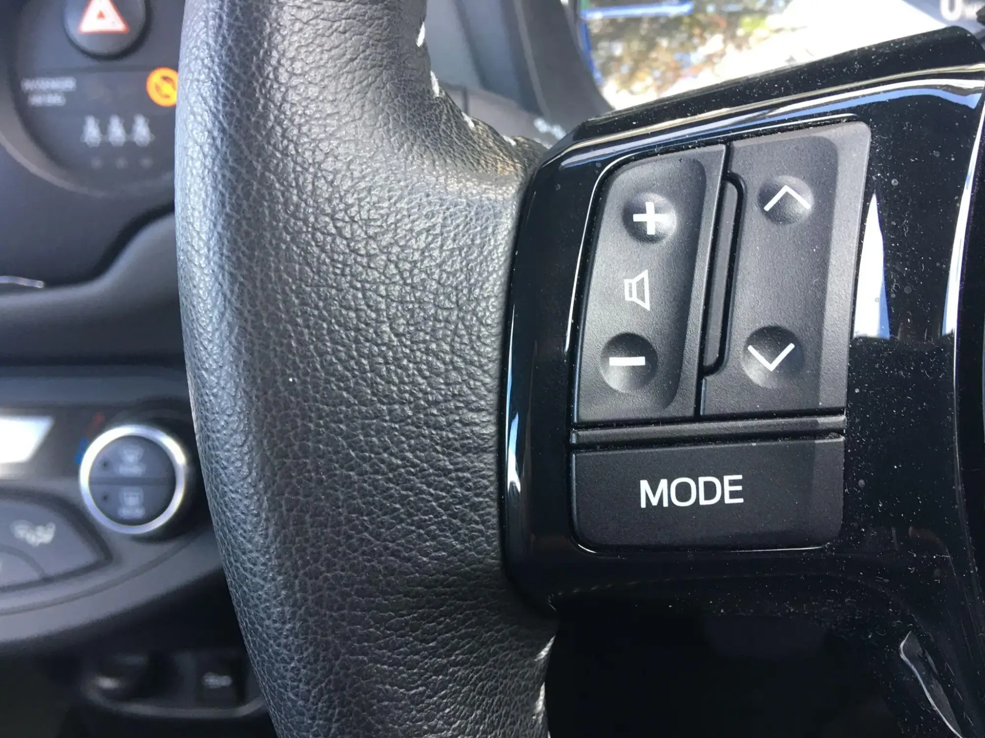 Toyota Yaris Hybrid Image 22 Toyota Yaris Hybrid Image 22