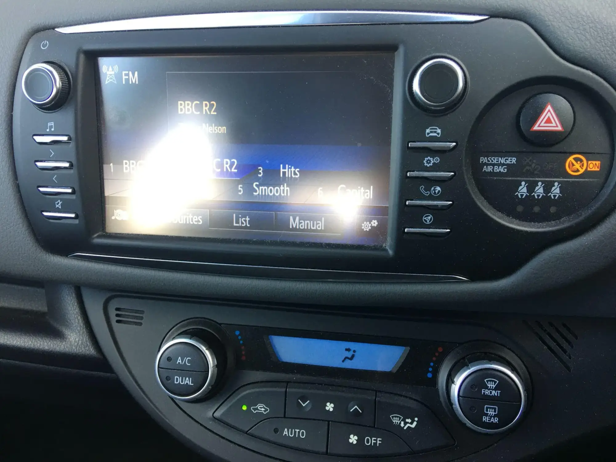 Toyota Yaris Hybrid Image 27 Toyota Yaris Hybrid Image 27