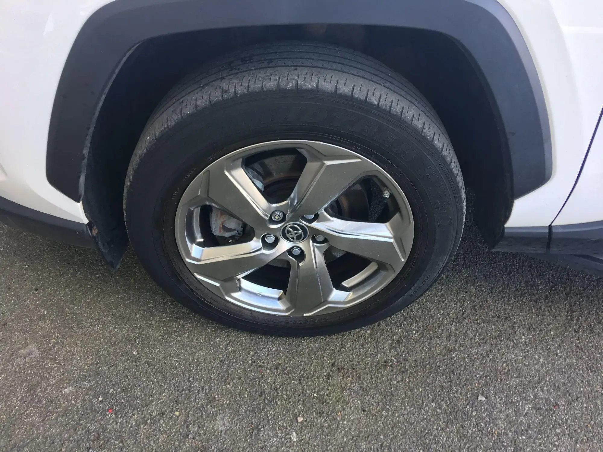 Toyota RAV4 Image 9