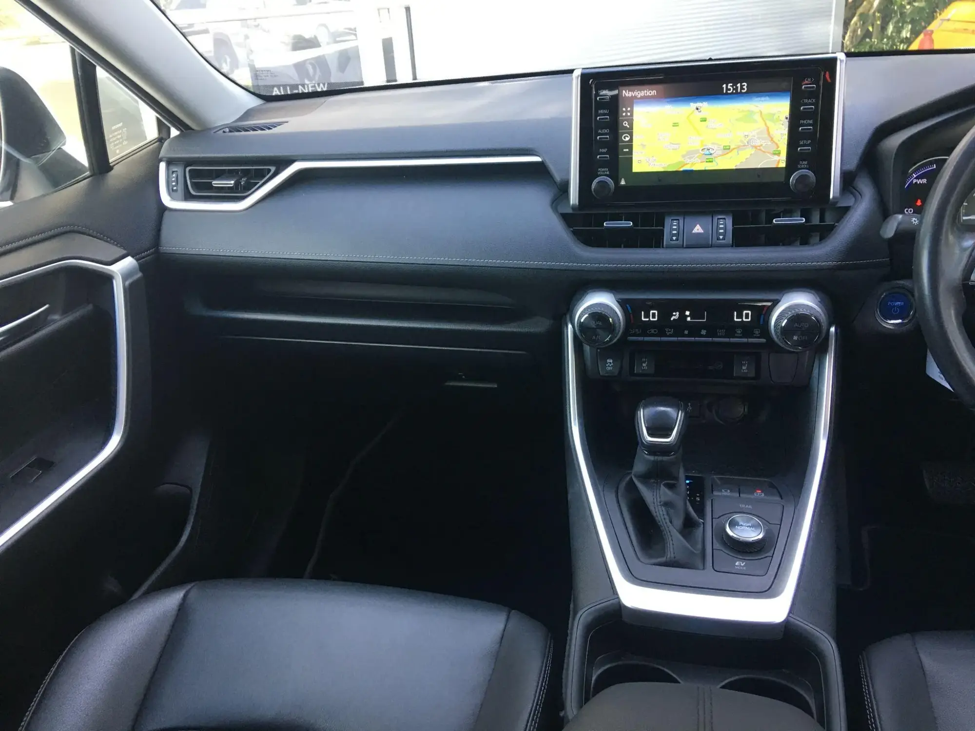 Toyota RAV4 Image 13