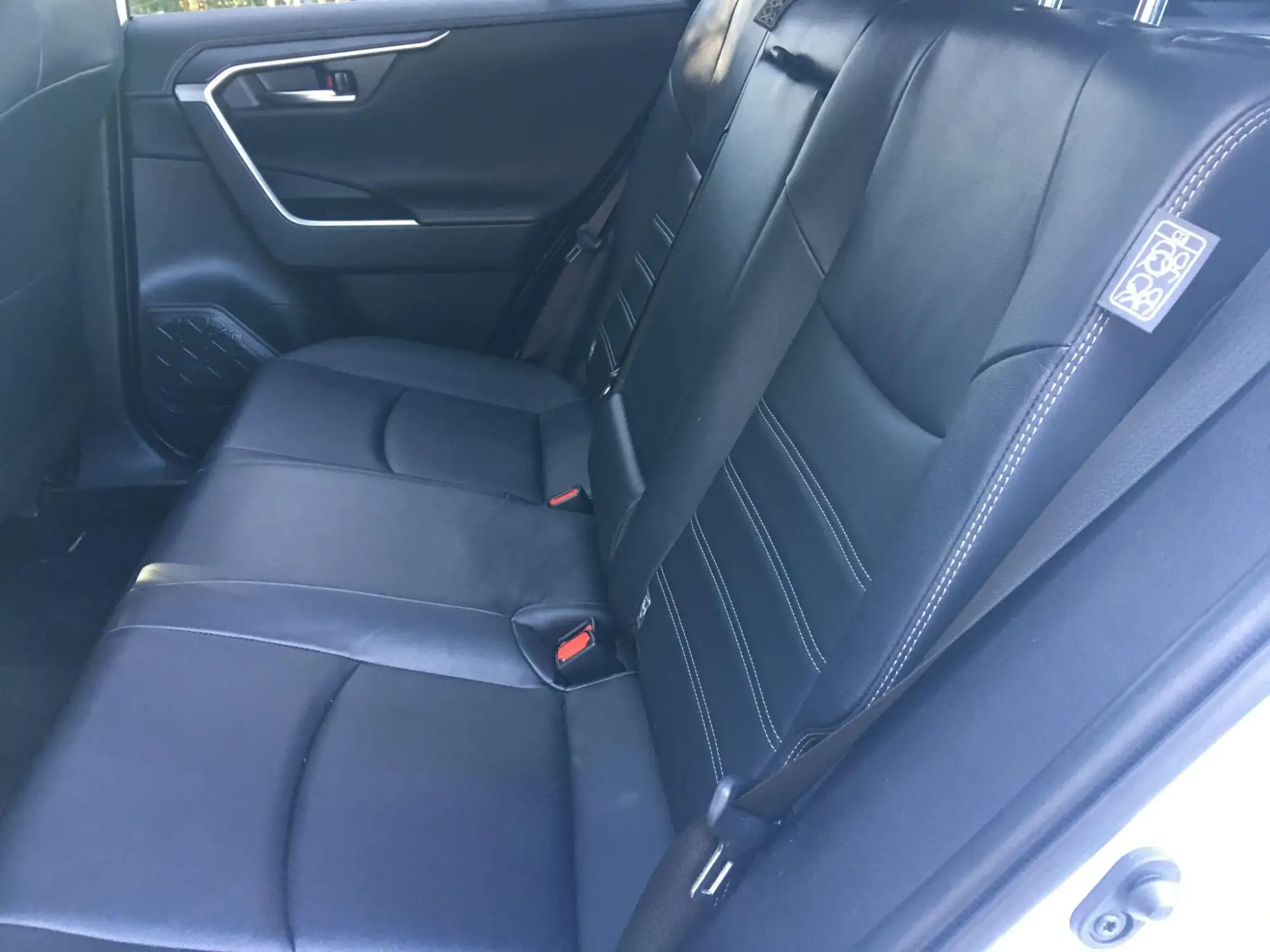 Toyota RAV4 Image 17