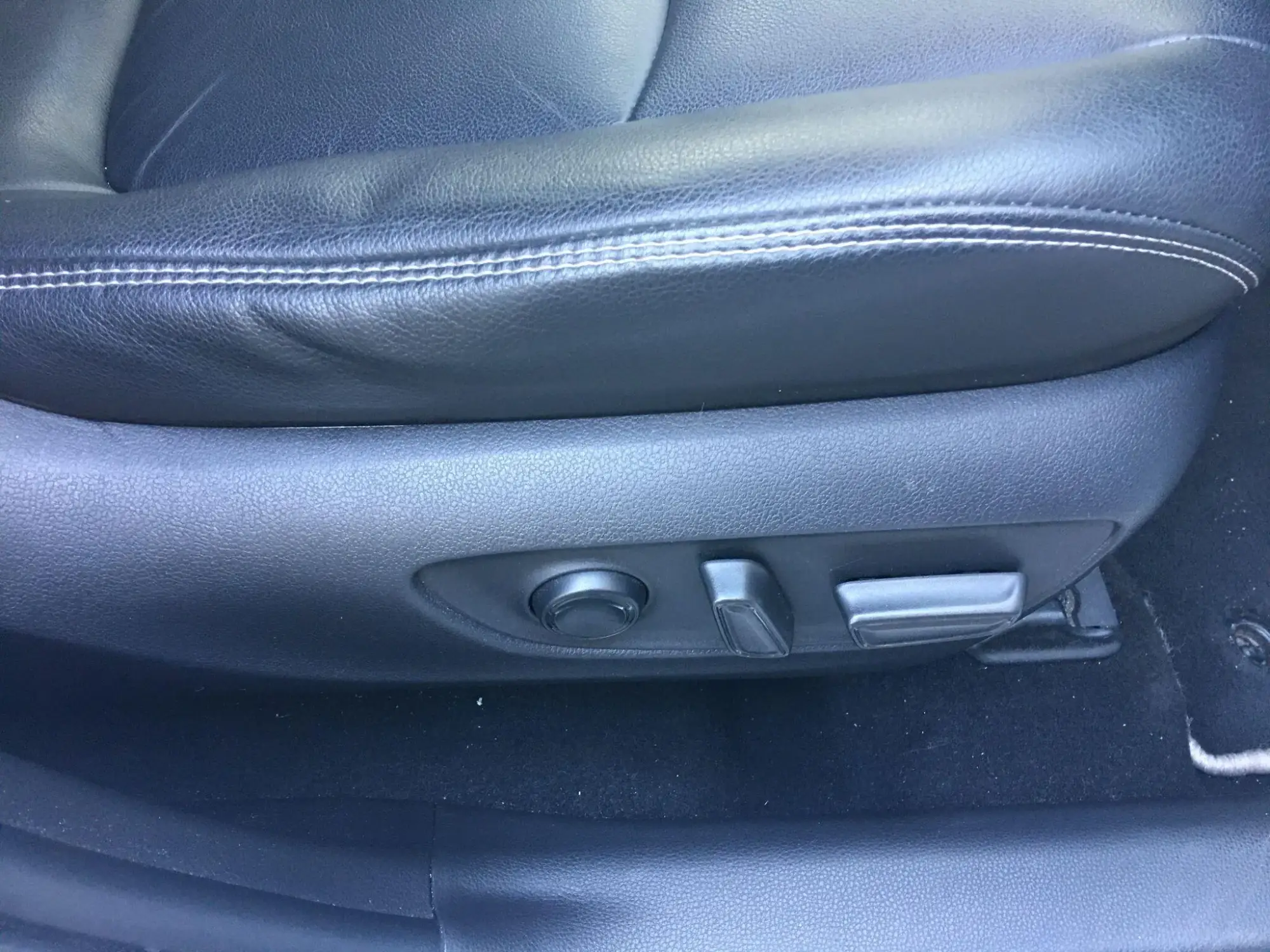 Toyota RAV4 Image 21