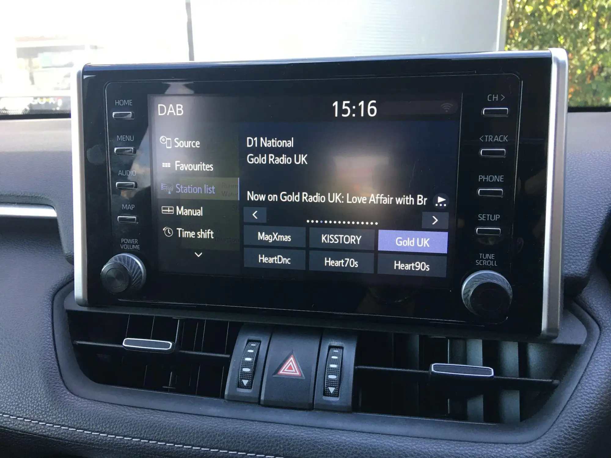 Toyota RAV4 Image 26