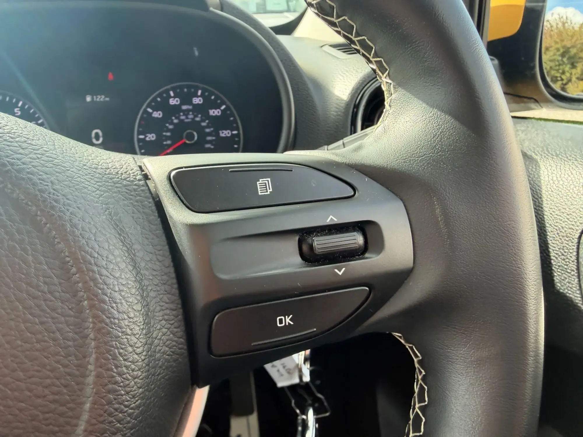 Kia Picanto Image 12