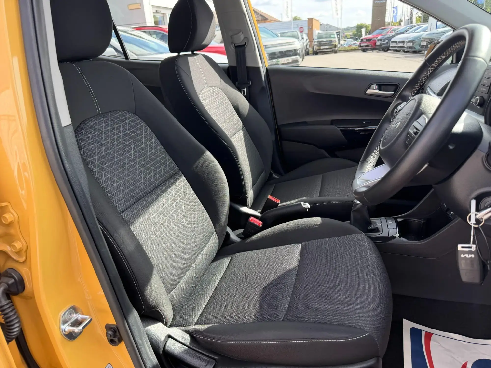 Kia Picanto Image 16