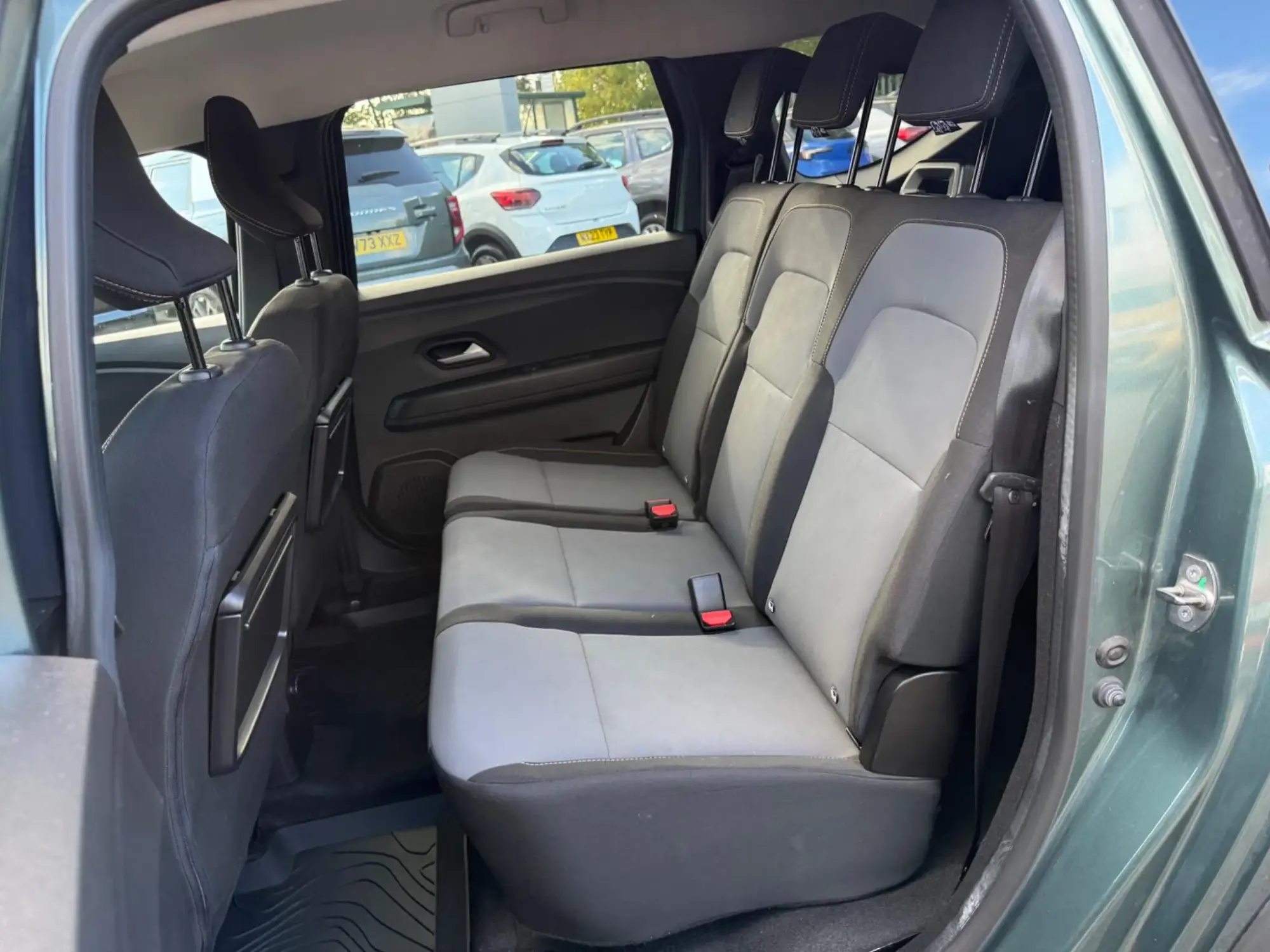 Dacia Jogger Hybrid Image 15