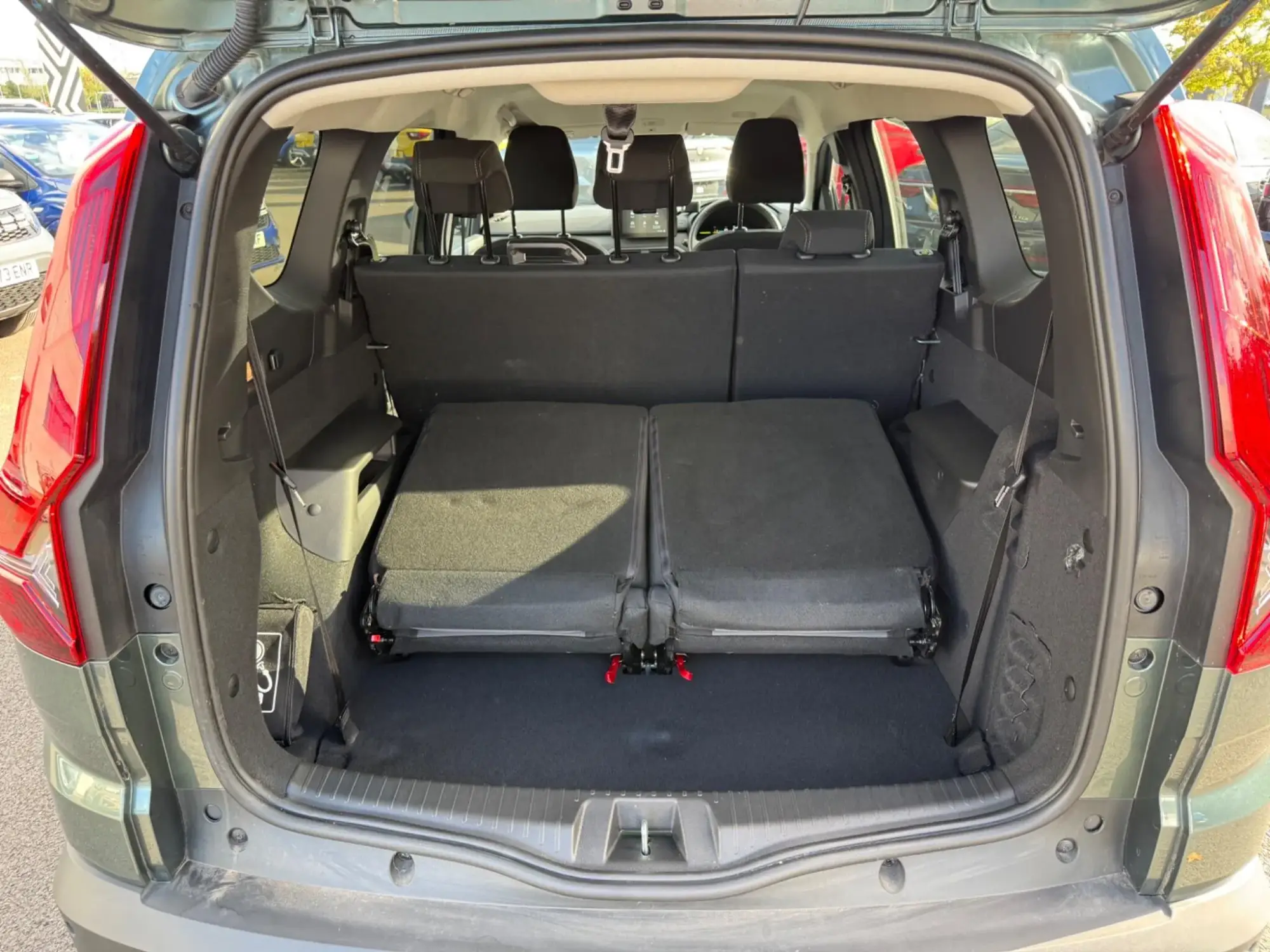 Dacia Jogger Hybrid Image 21