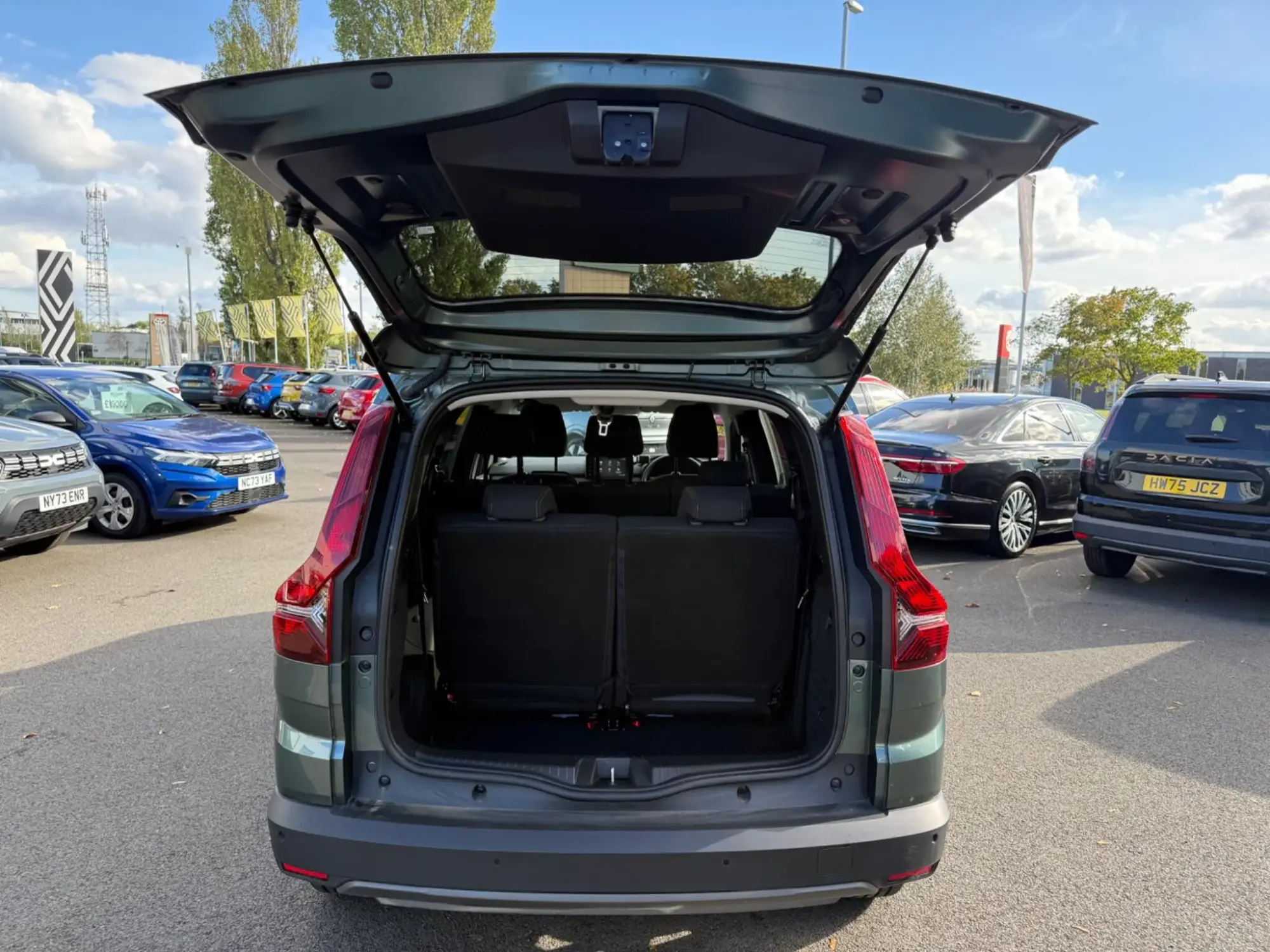 Dacia Jogger Hybrid Image 23
