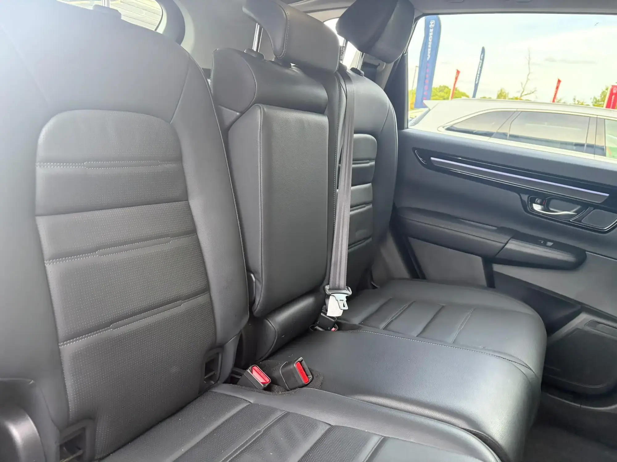 Honda CR-V Hybrid Image 13