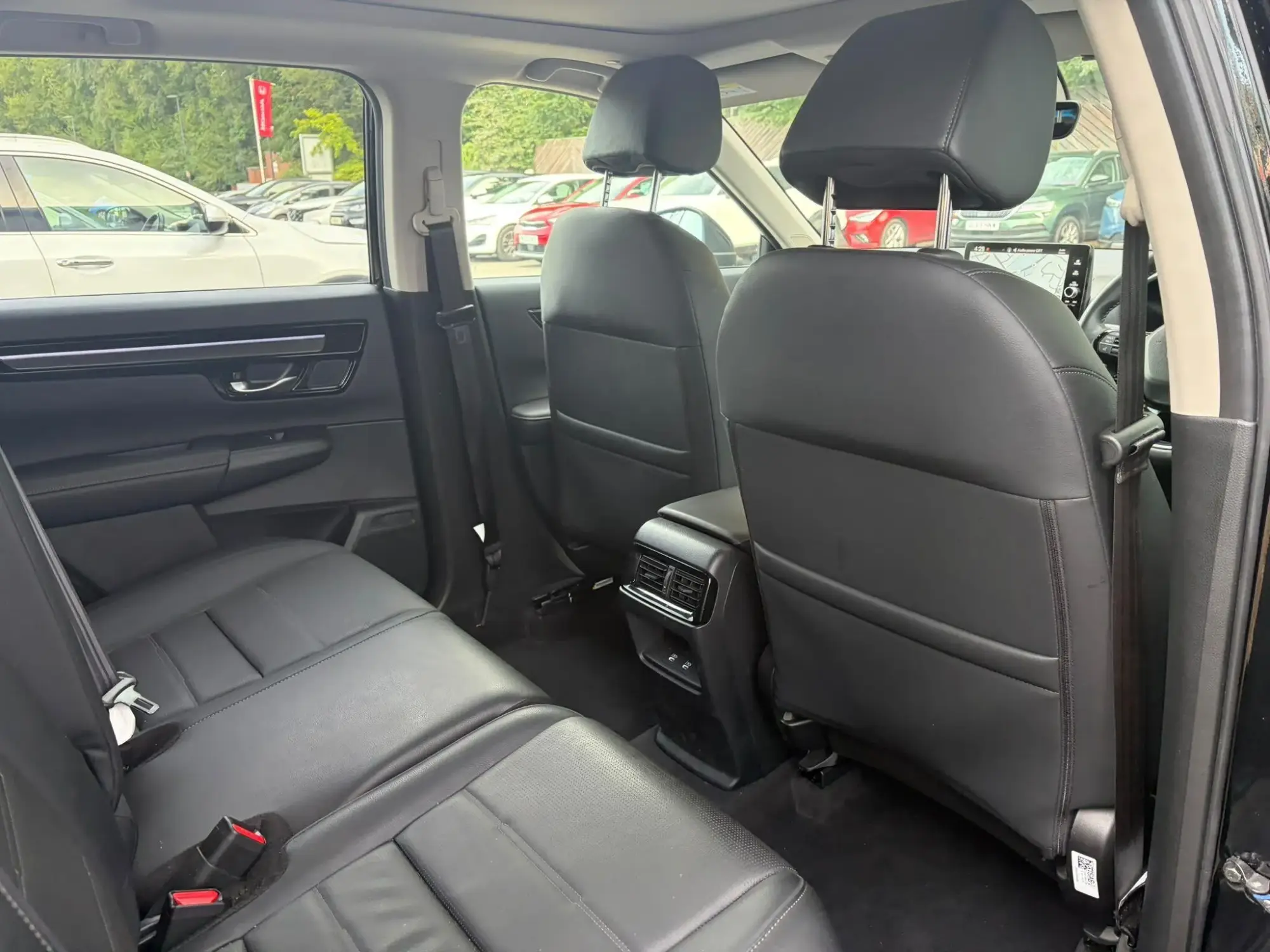 Honda CR-V Hybrid Image 14