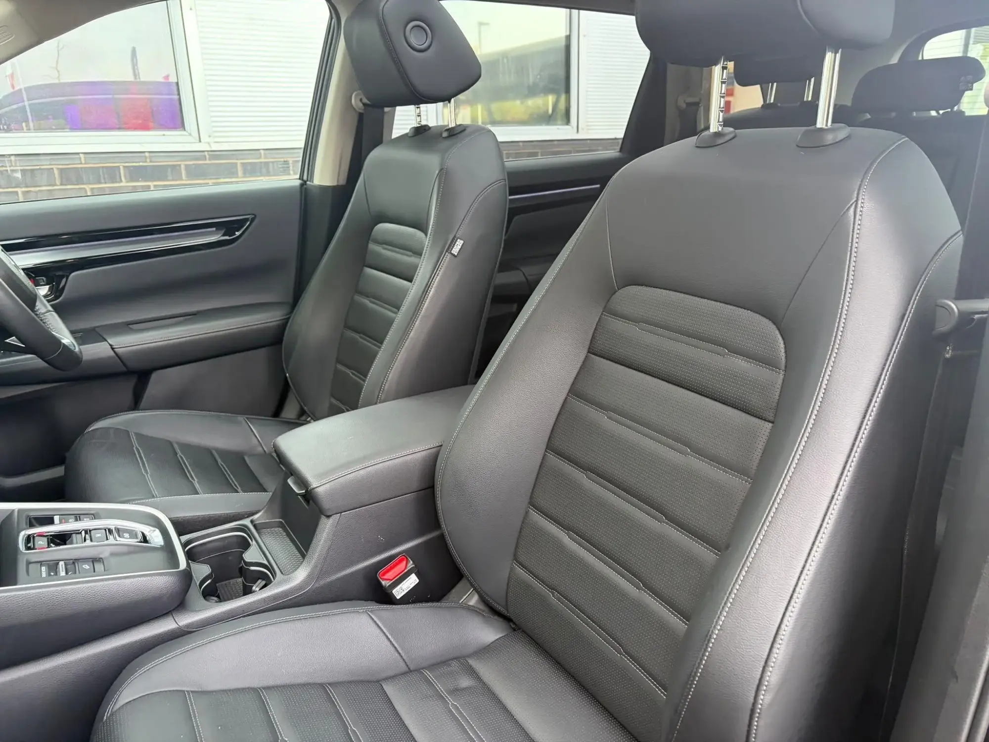 Honda CR-V Hybrid Image 29