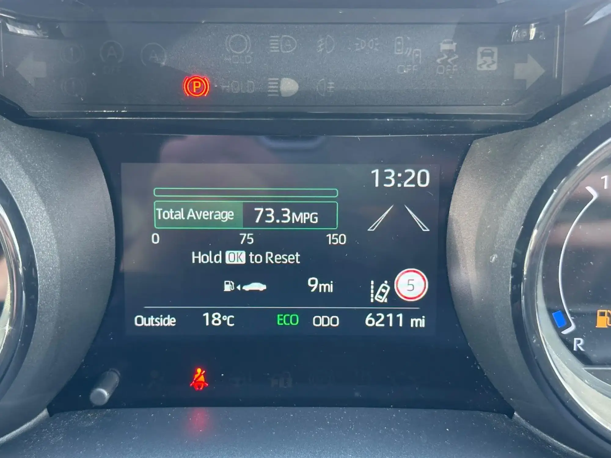 Toyota Yaris Hybrid Image 9 Toyota Yaris Hybrid Image 9