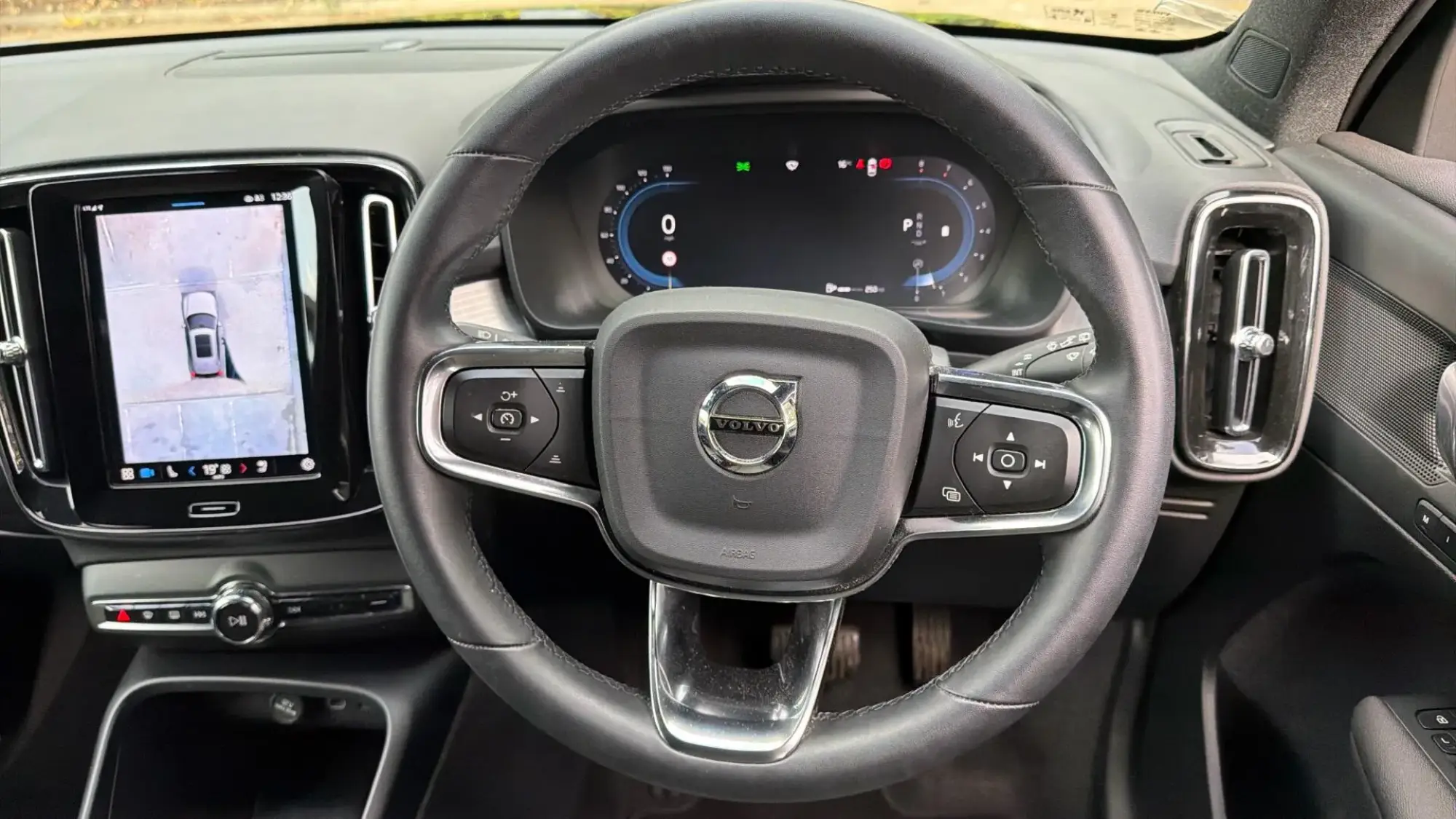 Volvo XC40 Image 10