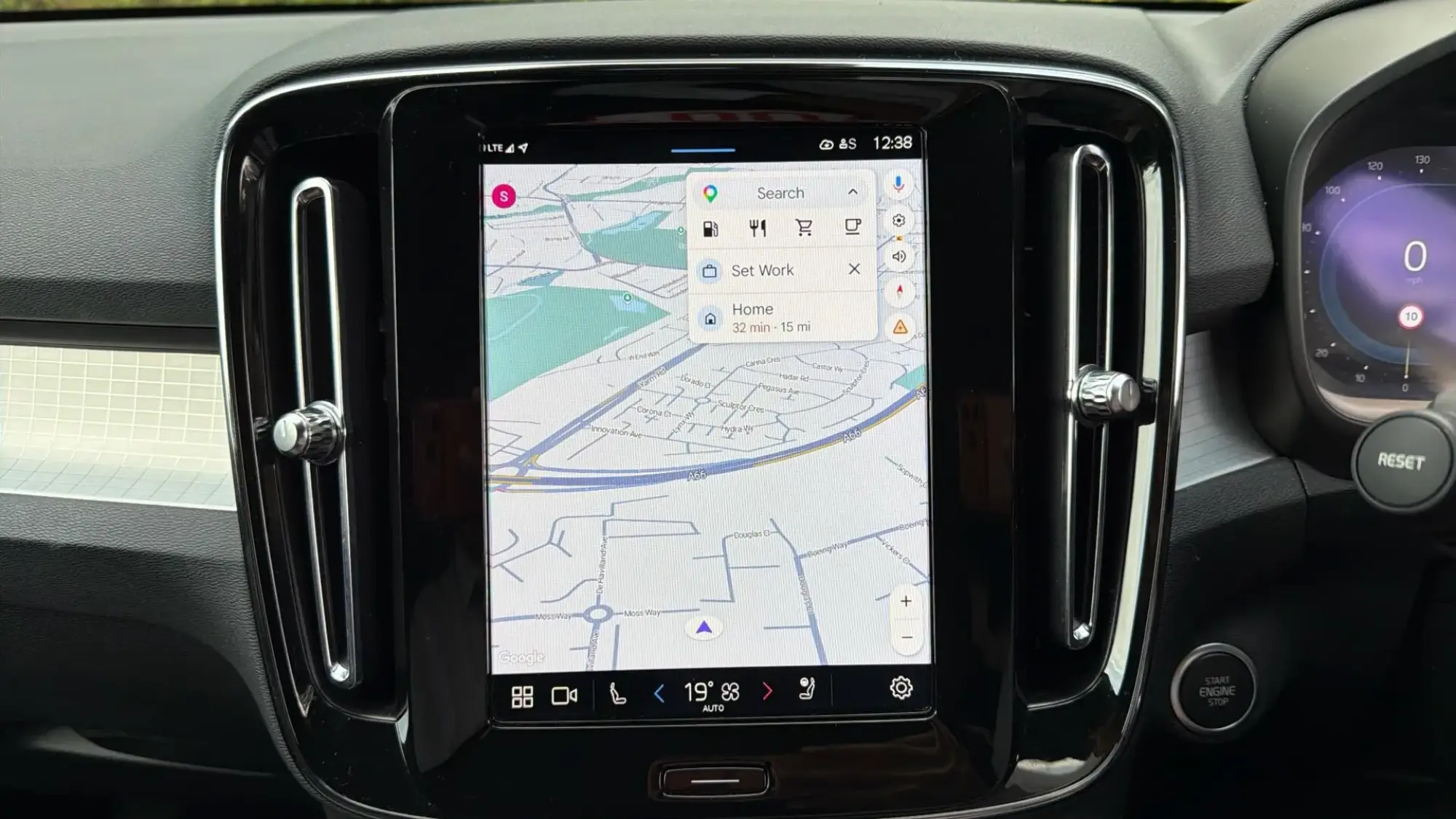 Volvo XC40 Image 15