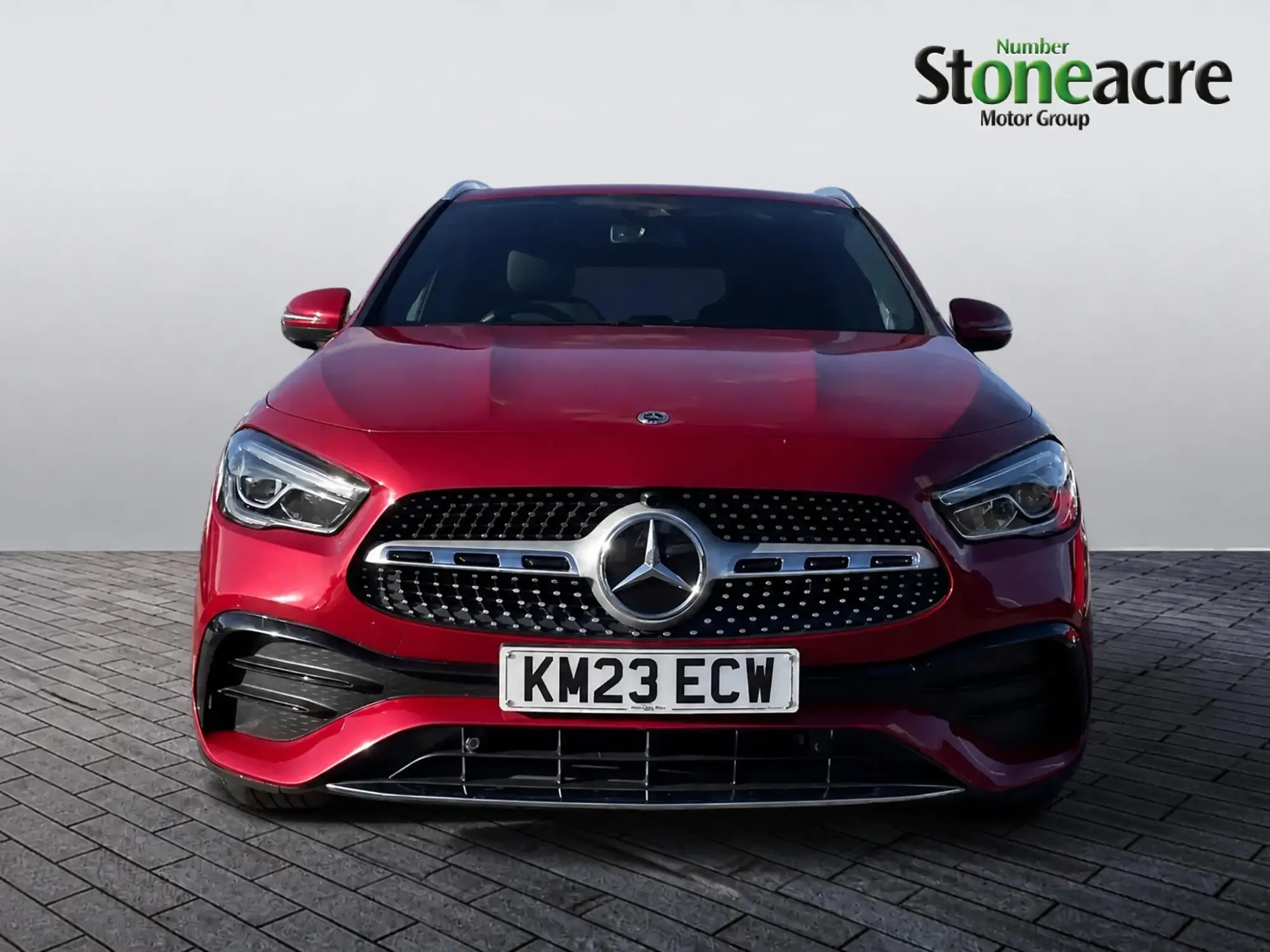 Mercedes-Benz GLA 2.0 GLA220d AMG Line (Premium) 8G-DCT 4MATIC Euro 6 (s/s) 5dr KM23ECW Image 2 Mercedes-Benz GLA 2.0 GLA220d AMG Line (Premium) 8G-DCT 4MATIC Euro 6 (s/s) 5dr KM23ECW Image 2
