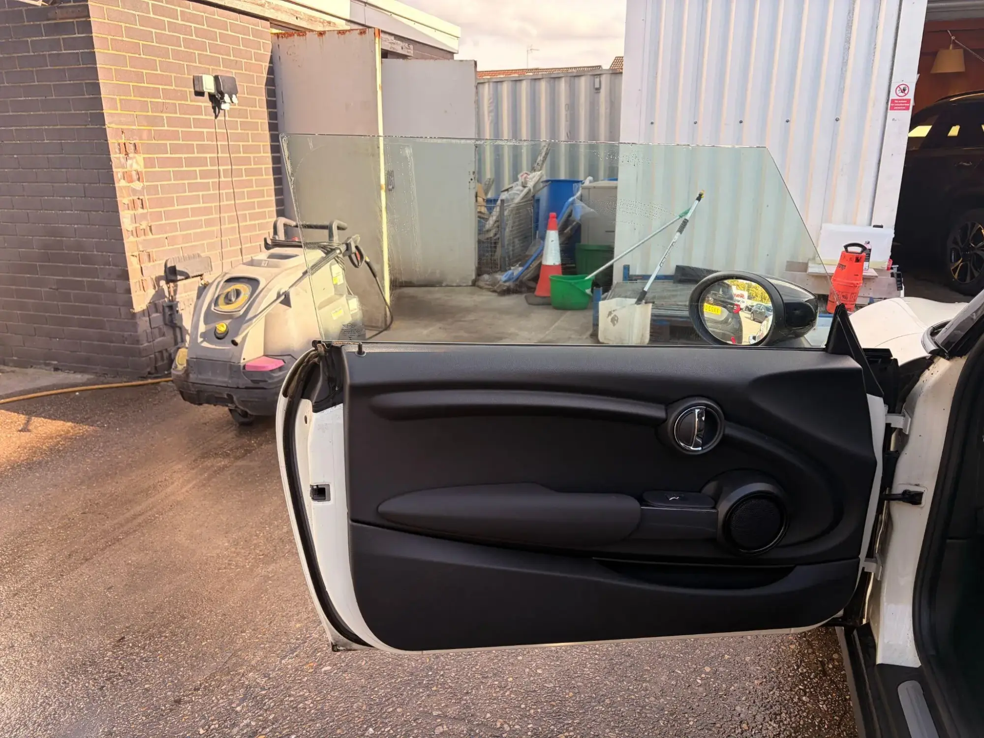 MINI Hatch Image 19 MINI Hatch Image 19