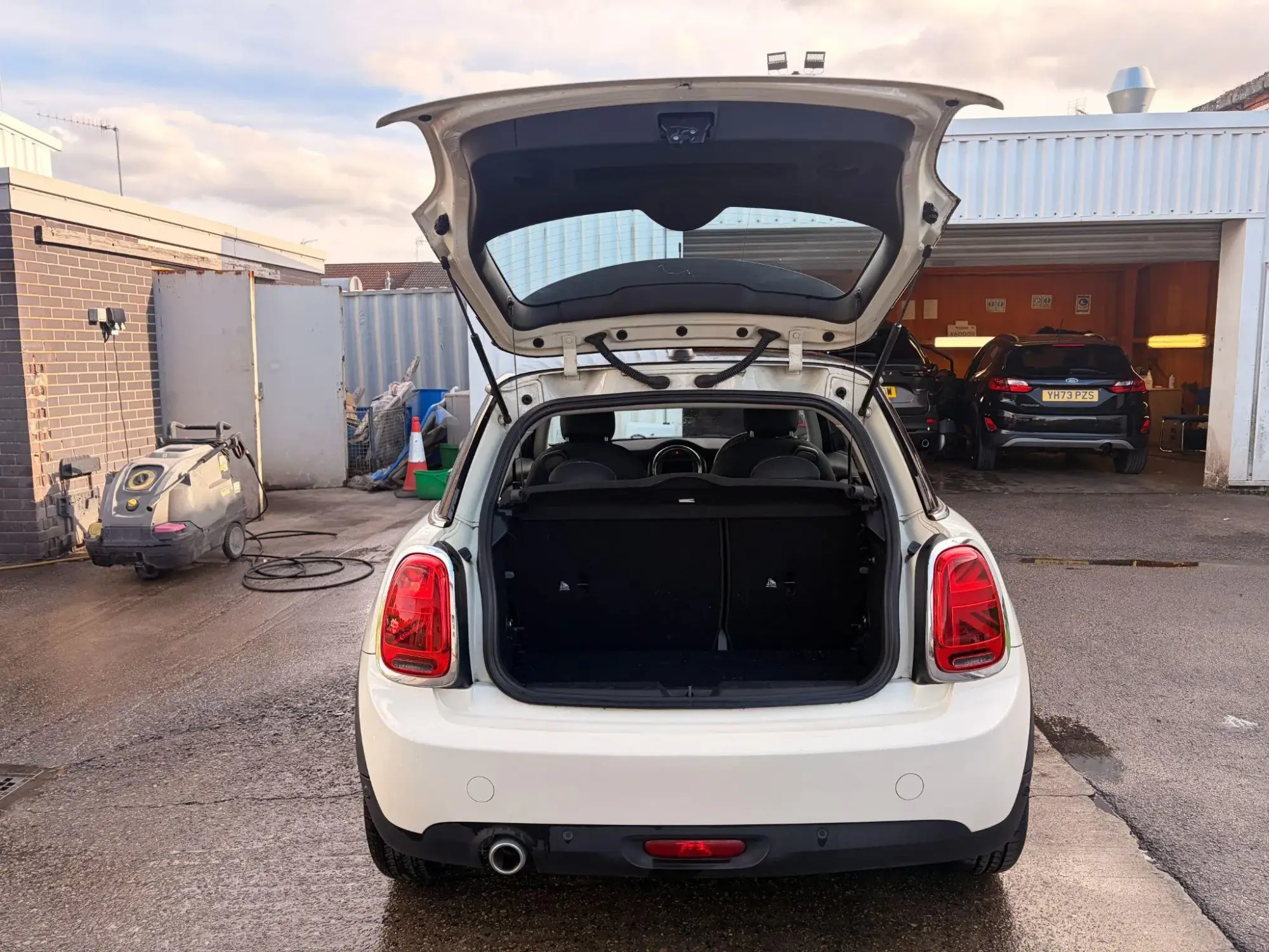 MINI Hatch Image 27 MINI Hatch Image 27