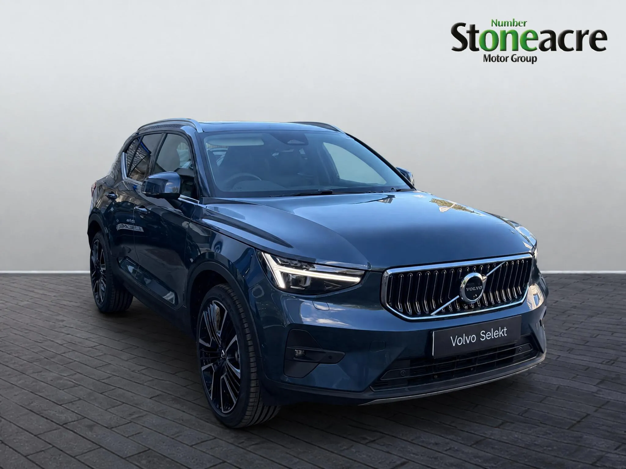 2026 Volvo XC40