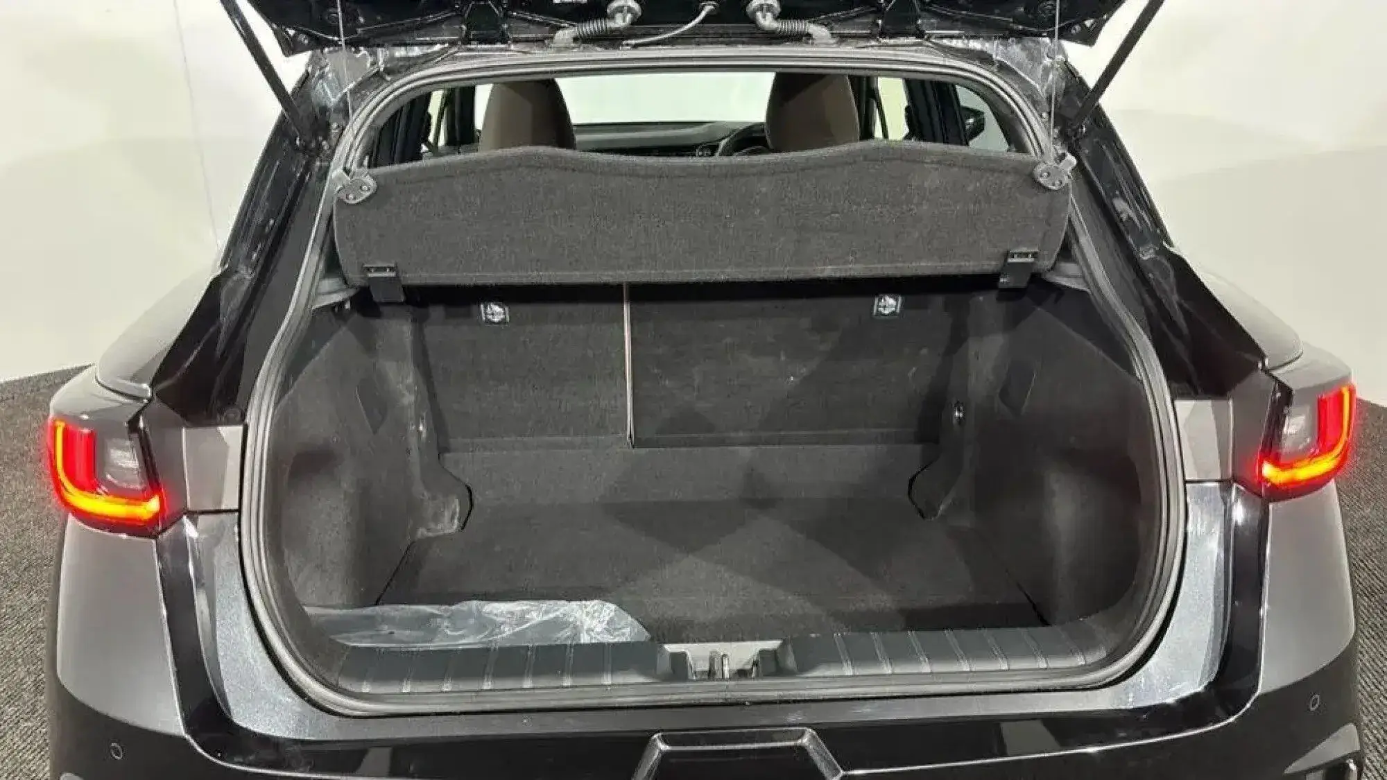 Lexus LBX Image 10