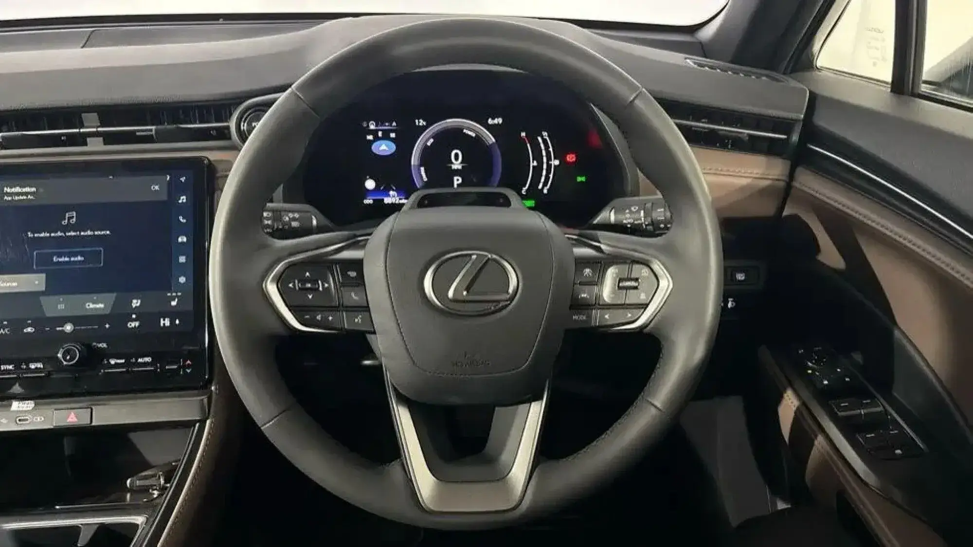 Lexus LBX Image 17