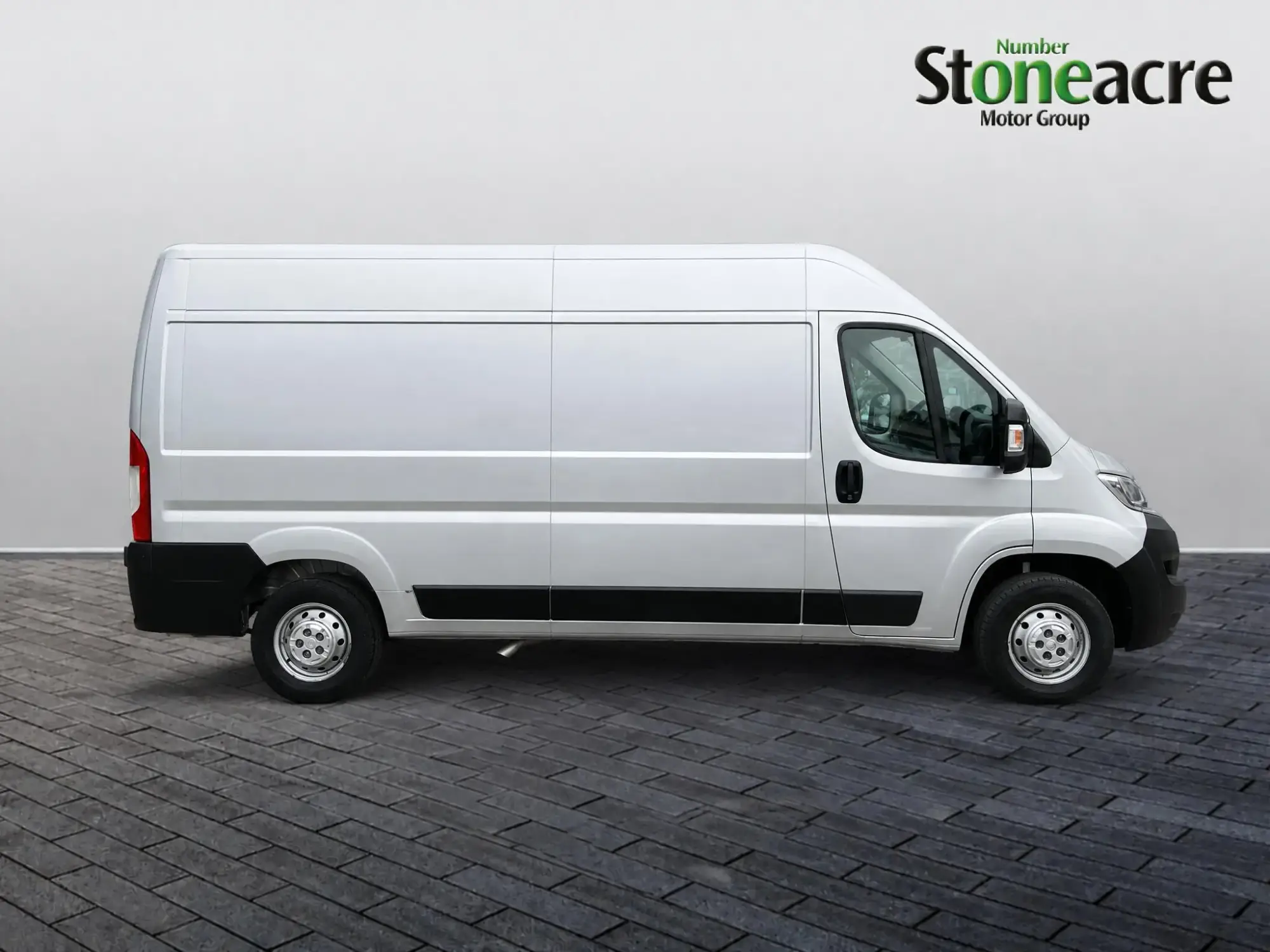 Citroen Relay 2.2 BlueHDi 35 Enterprise L3 High Roof Euro 6 (s/s) 5dr LC70BHL Image 2