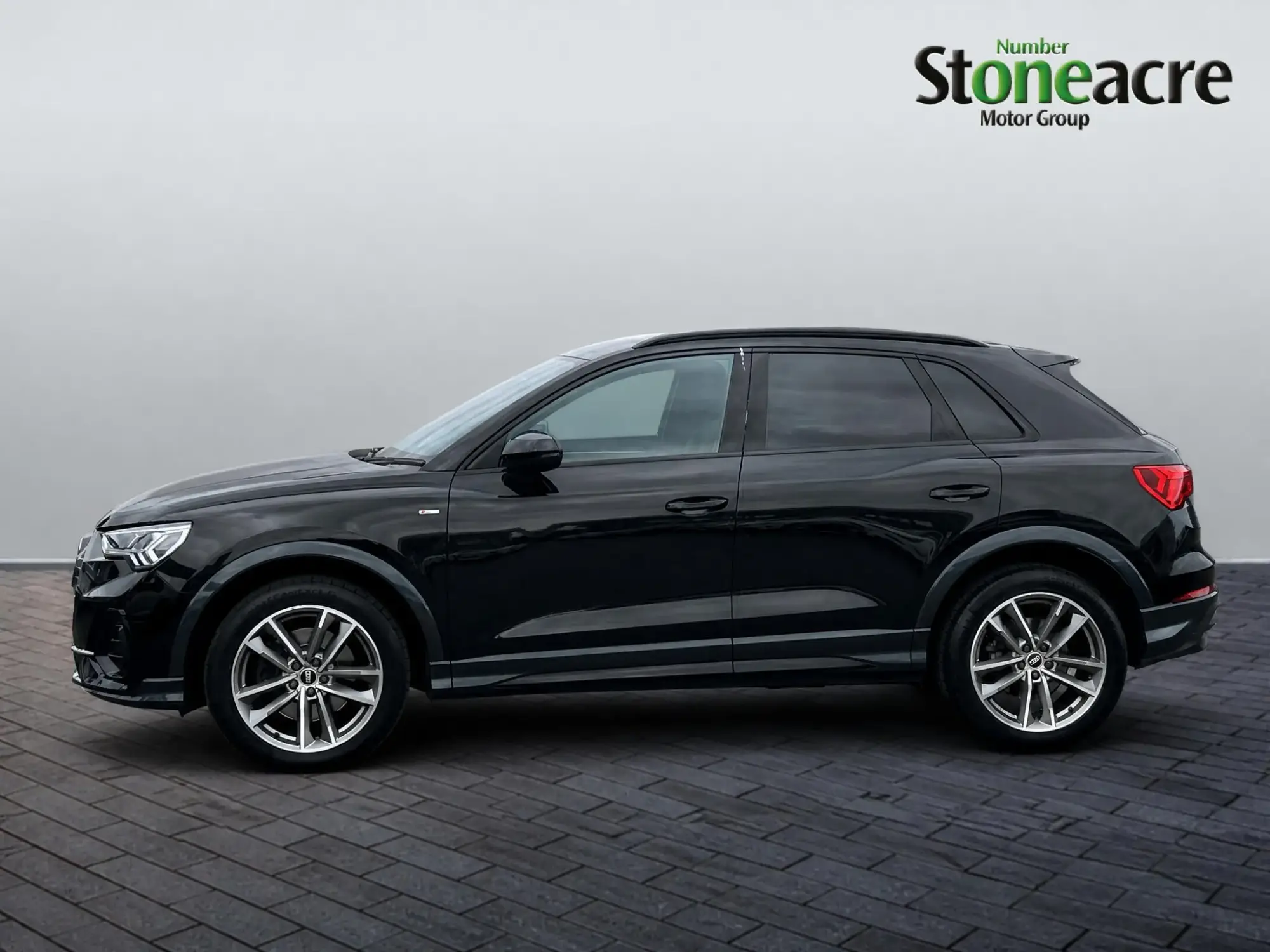 Audi Q3 Image 6