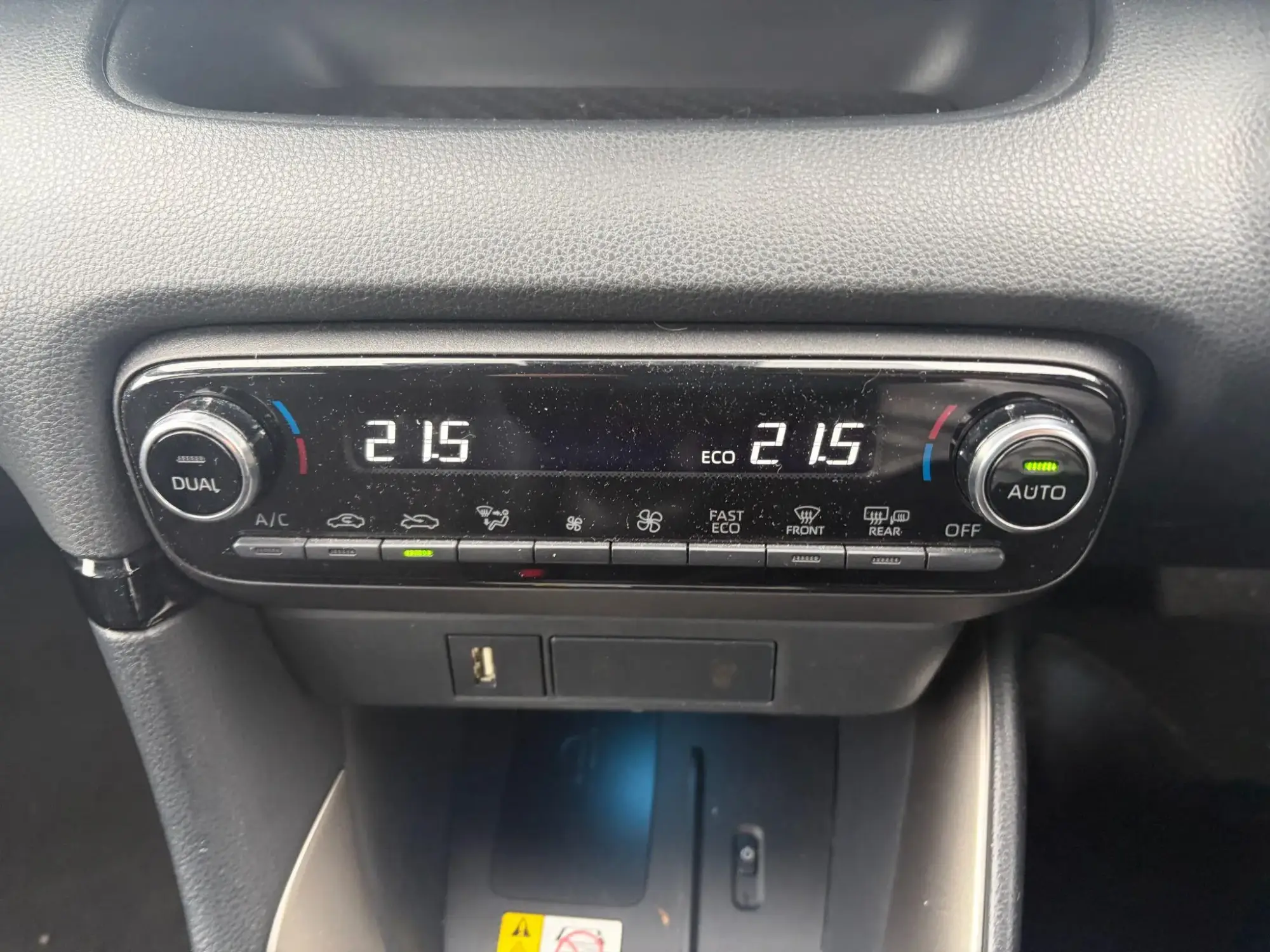 Mazda2 Hybrid Image 15 Mazda2 Hybrid Image 15