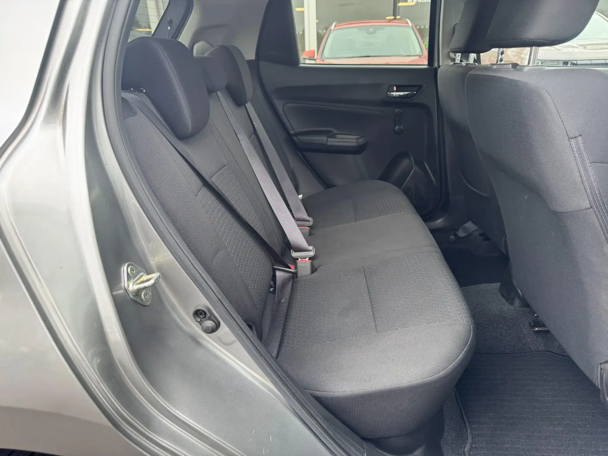 Suzuki Swift Image 11 Suzuki Swift Image 11