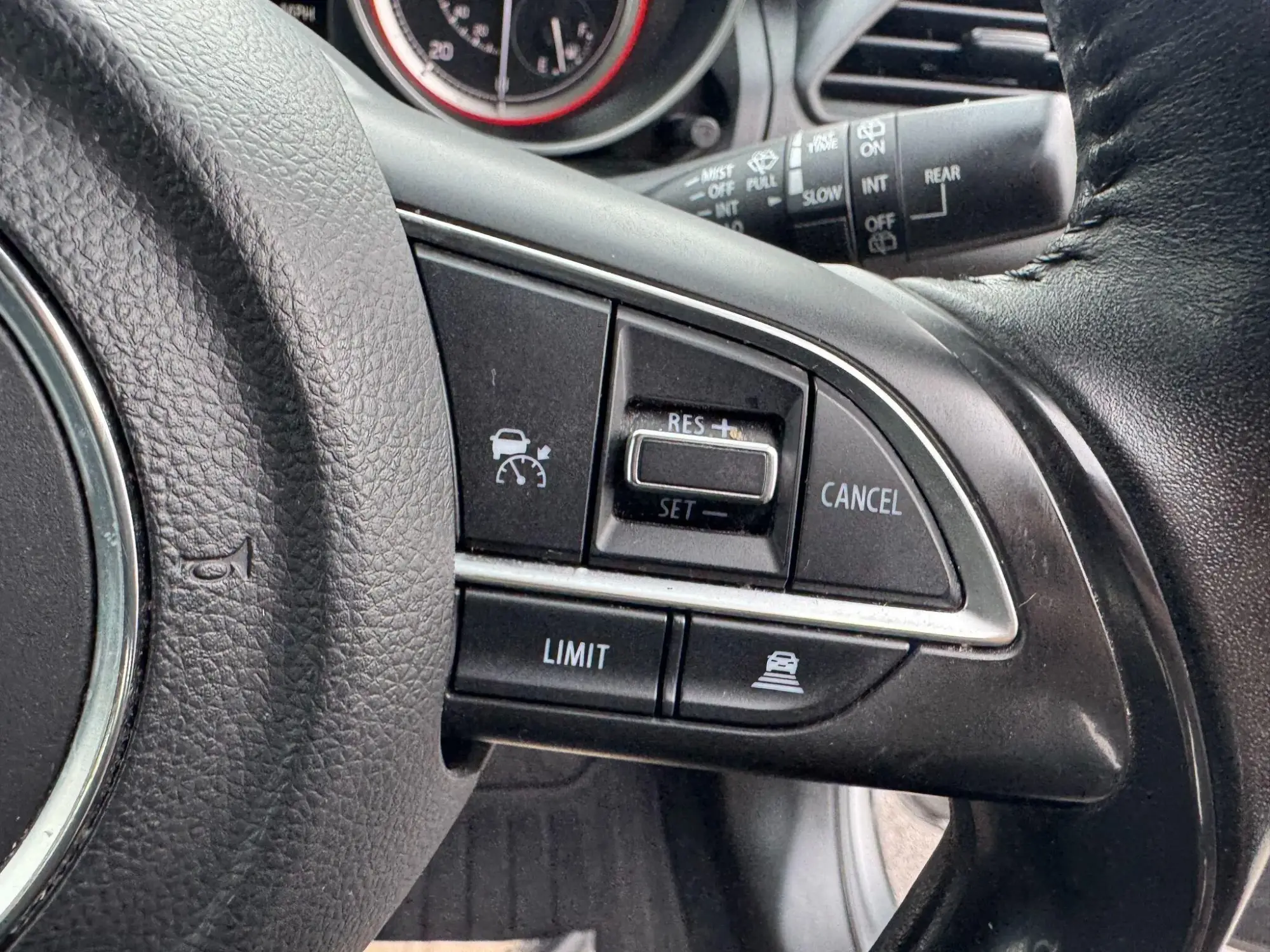 Suzuki Swift Image 14 Suzuki Swift Image 14