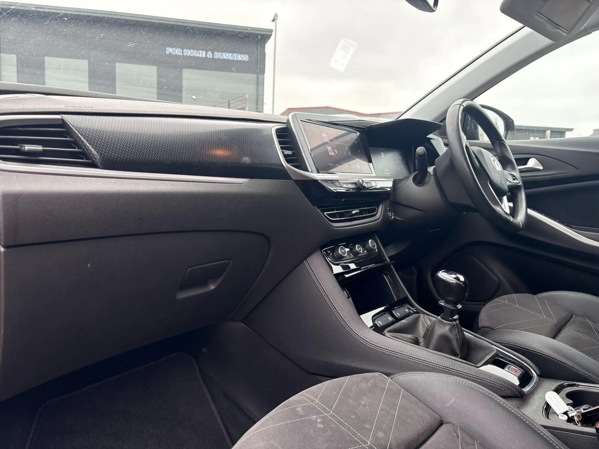 Vauxhall Grandland Image 16