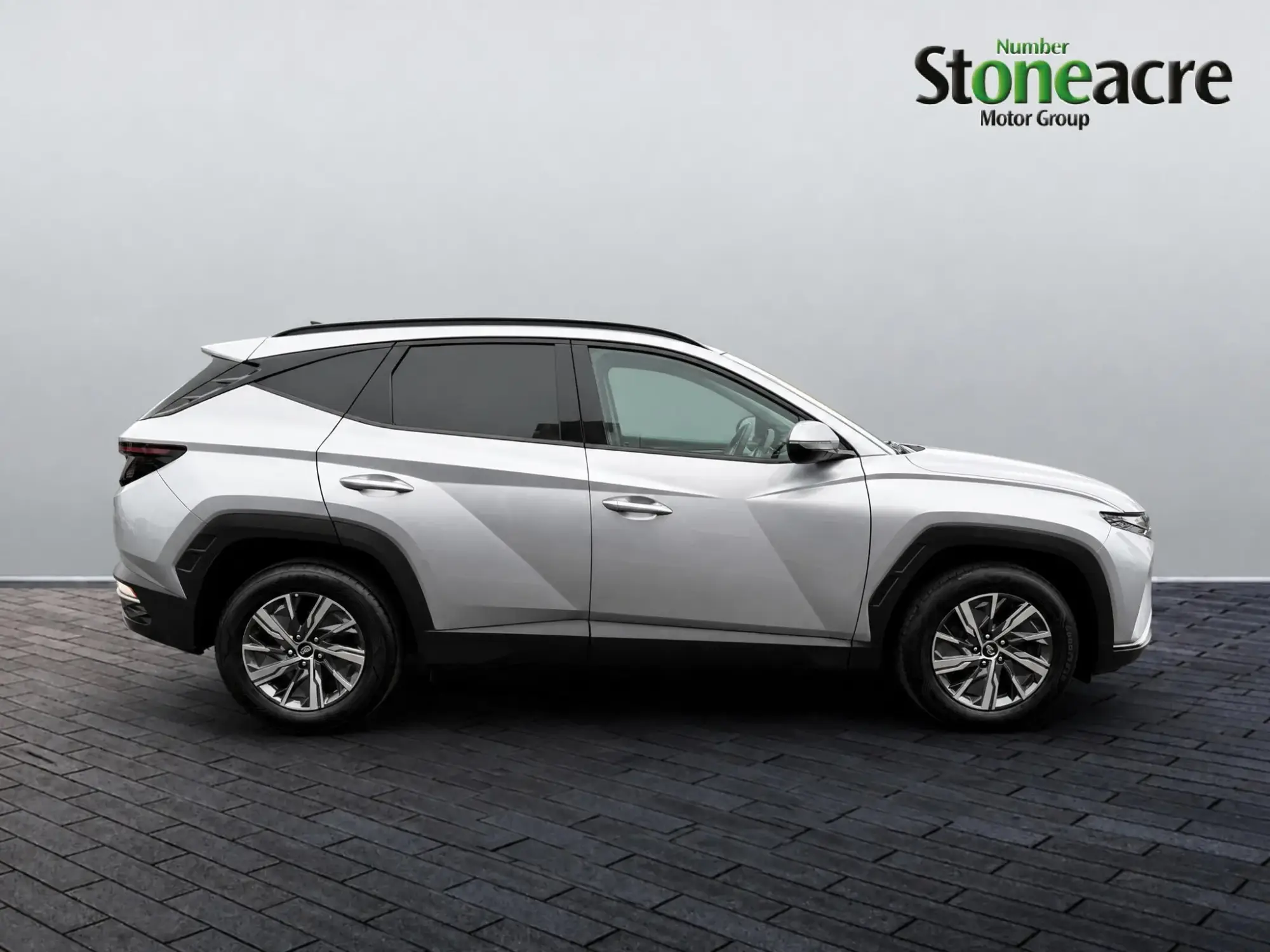 Hyundai TUCSON Image 8 Hyundai TUCSON Image 8