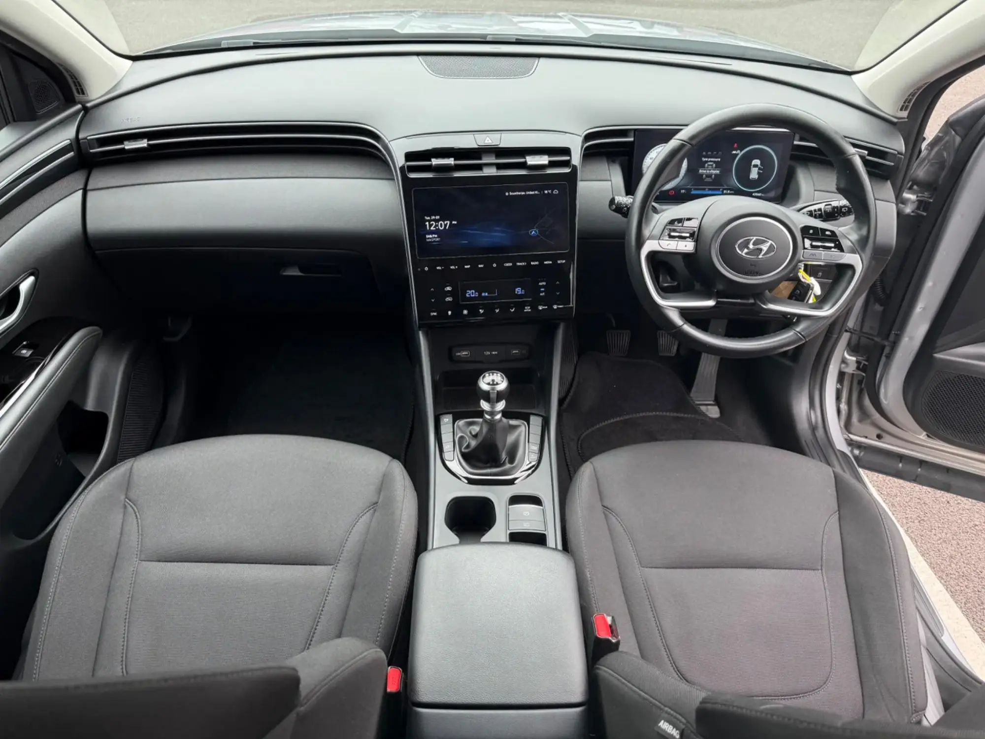 Hyundai TUCSON Image 11 Hyundai TUCSON Image 11