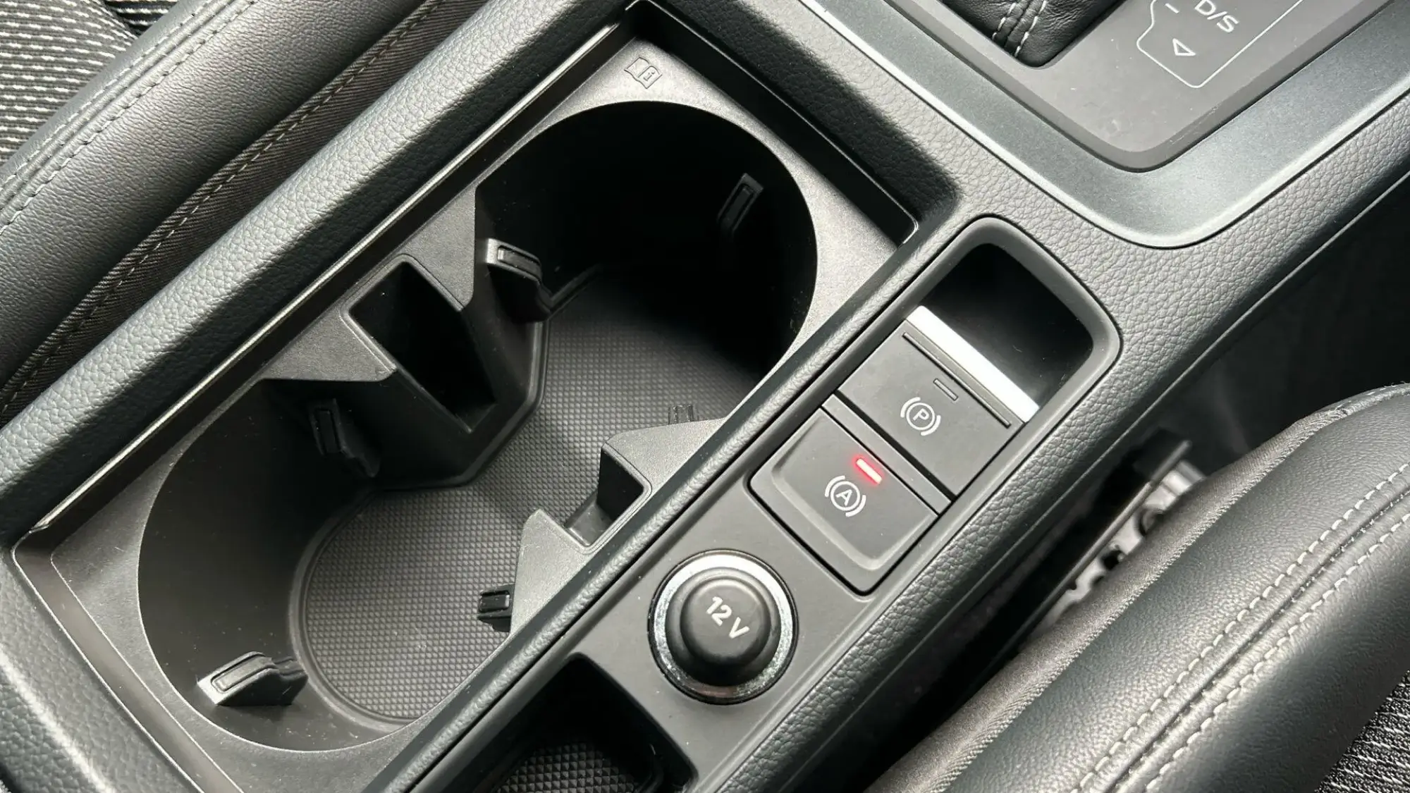 Audi Q3 Image 36