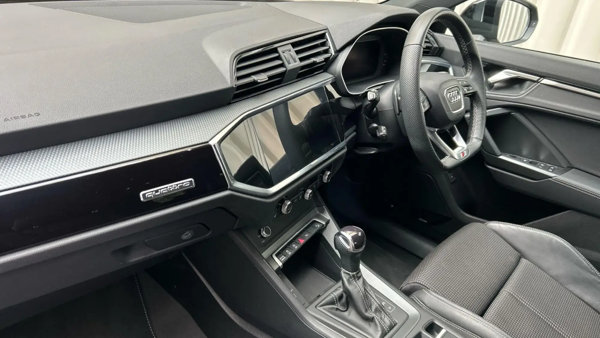 Audi Q3 Image 43
