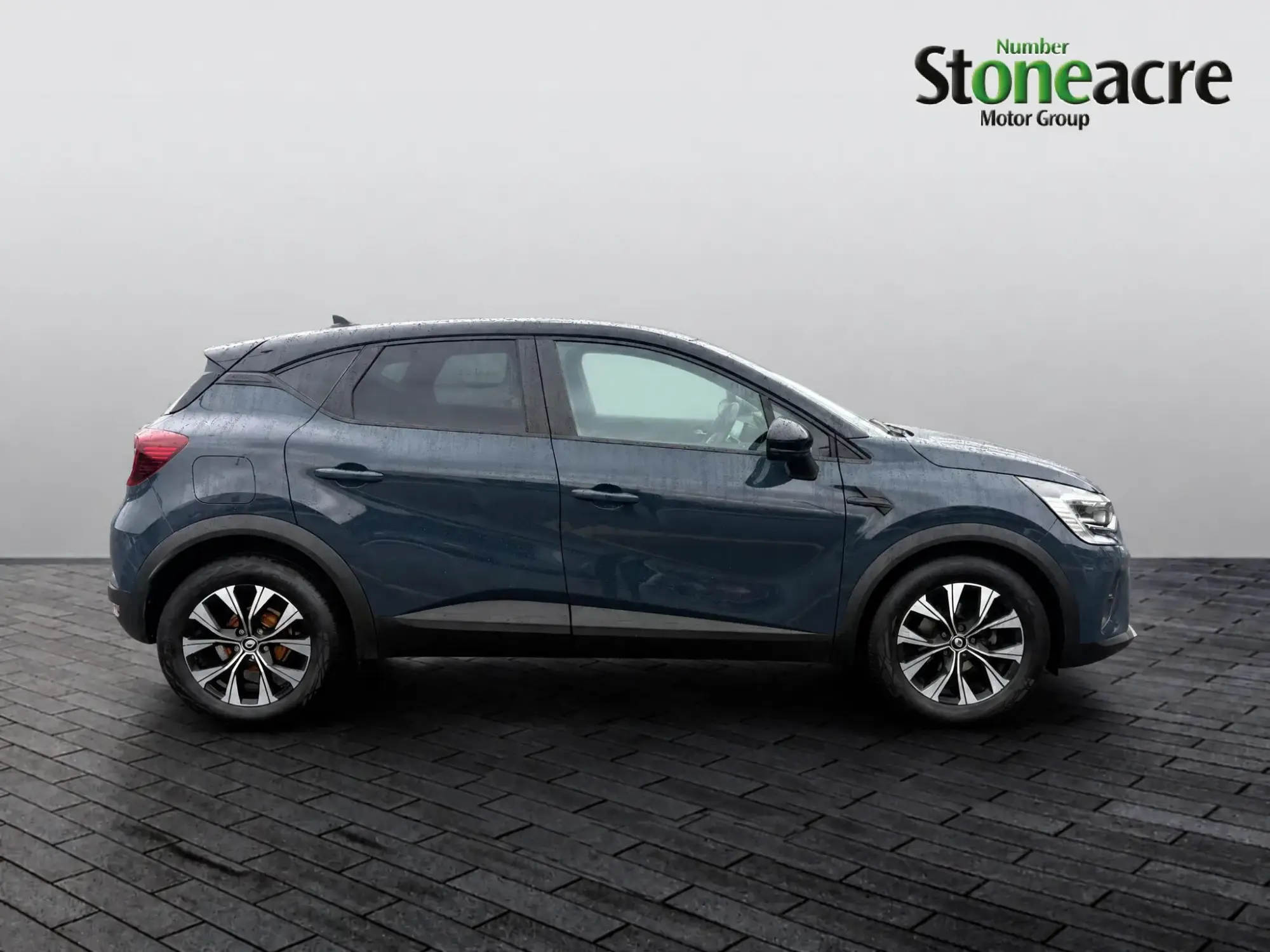 Renault Captur Evolution TCe 90 MY22 YV73RJZ Image 2 Renault Captur Evolution TCe 90 MY22 YV73RJZ Image 2