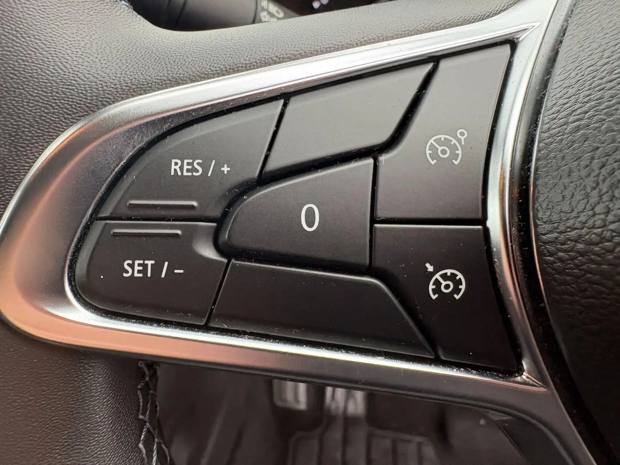 Renault Captur Image 15 Renault Captur Image 15
