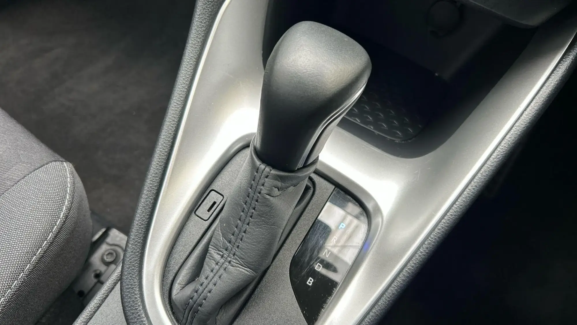 Toyota Yaris Hybrid Image 30 Toyota Yaris Hybrid Image 30