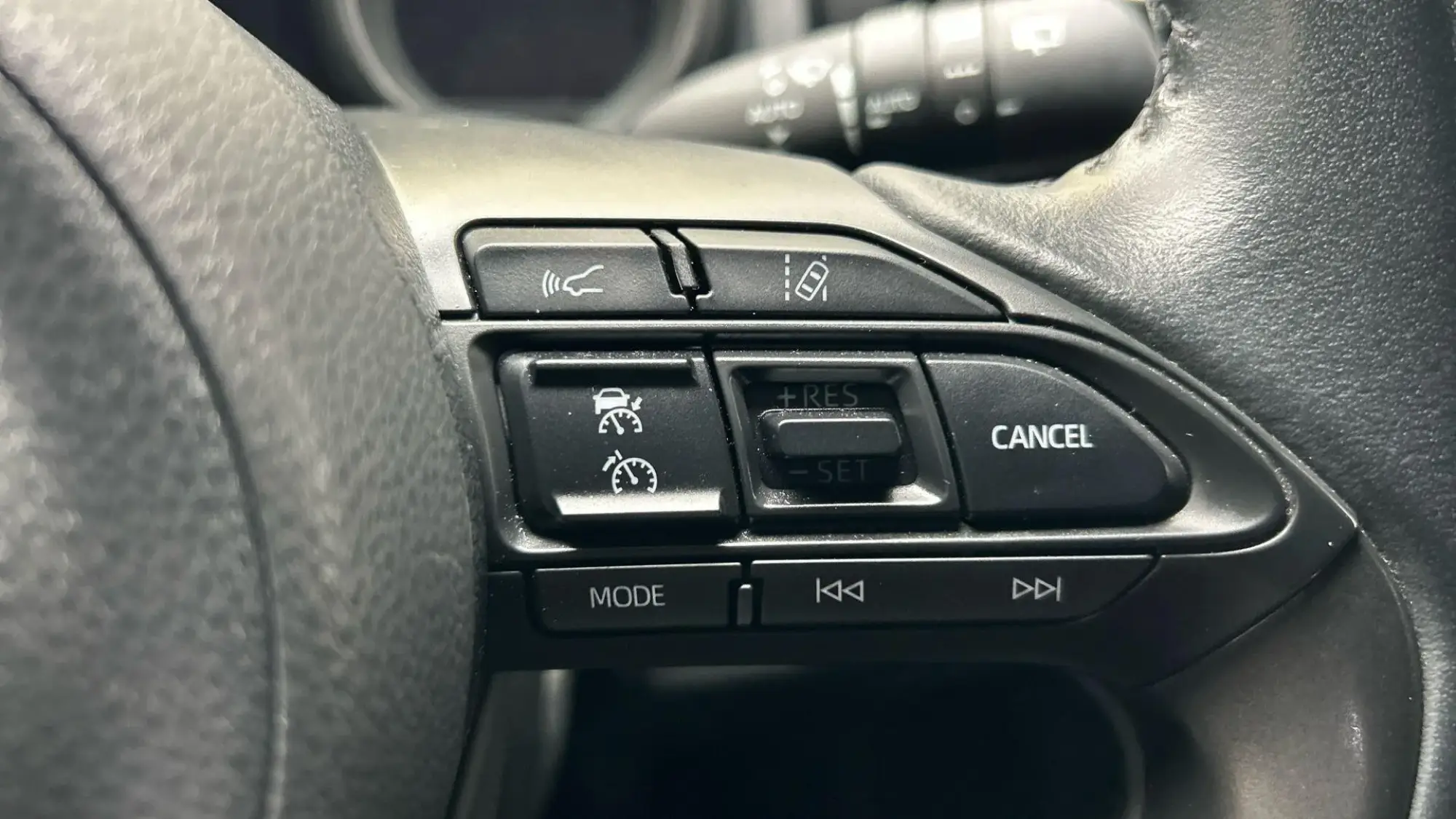 Toyota Yaris Hybrid Image 34 Toyota Yaris Hybrid Image 34