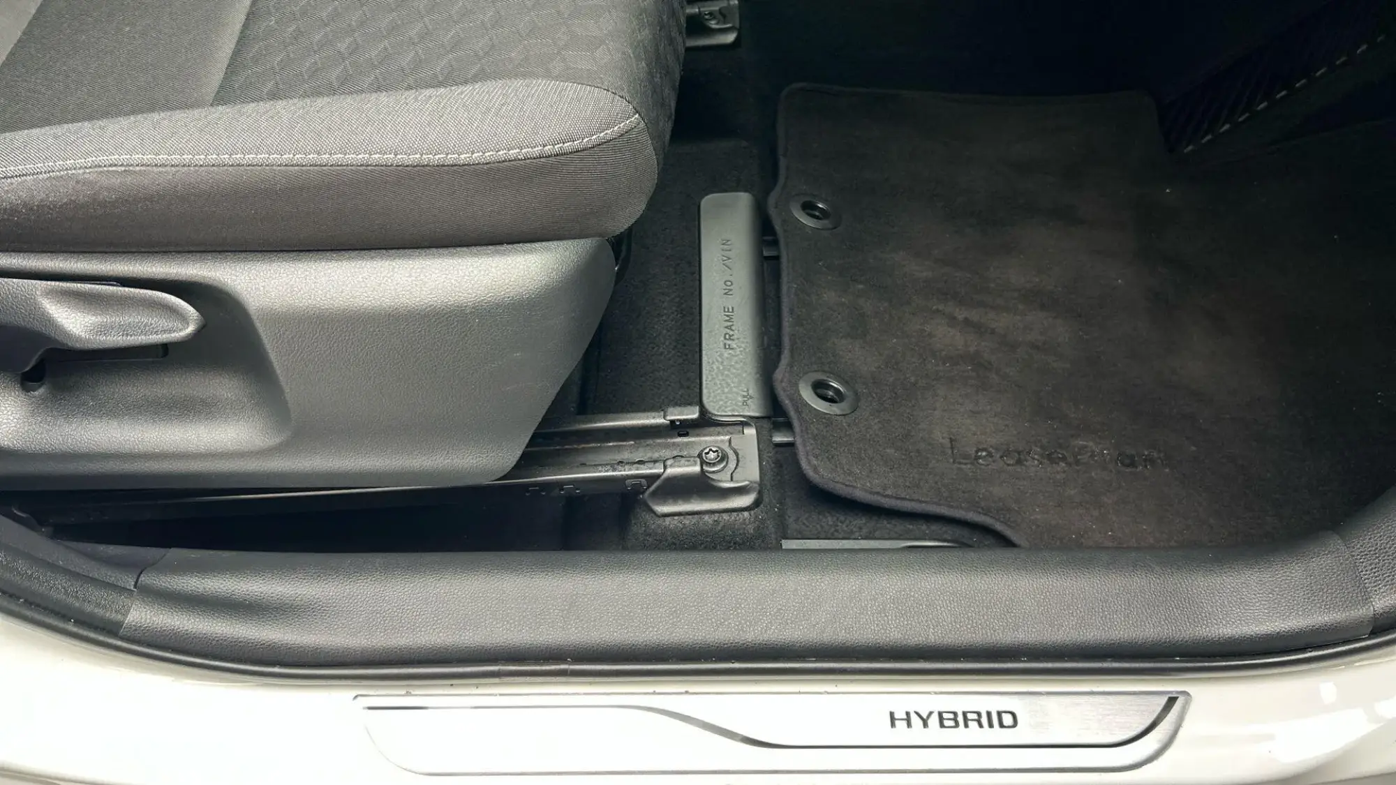 Toyota Yaris Hybrid Image 36 Toyota Yaris Hybrid Image 36