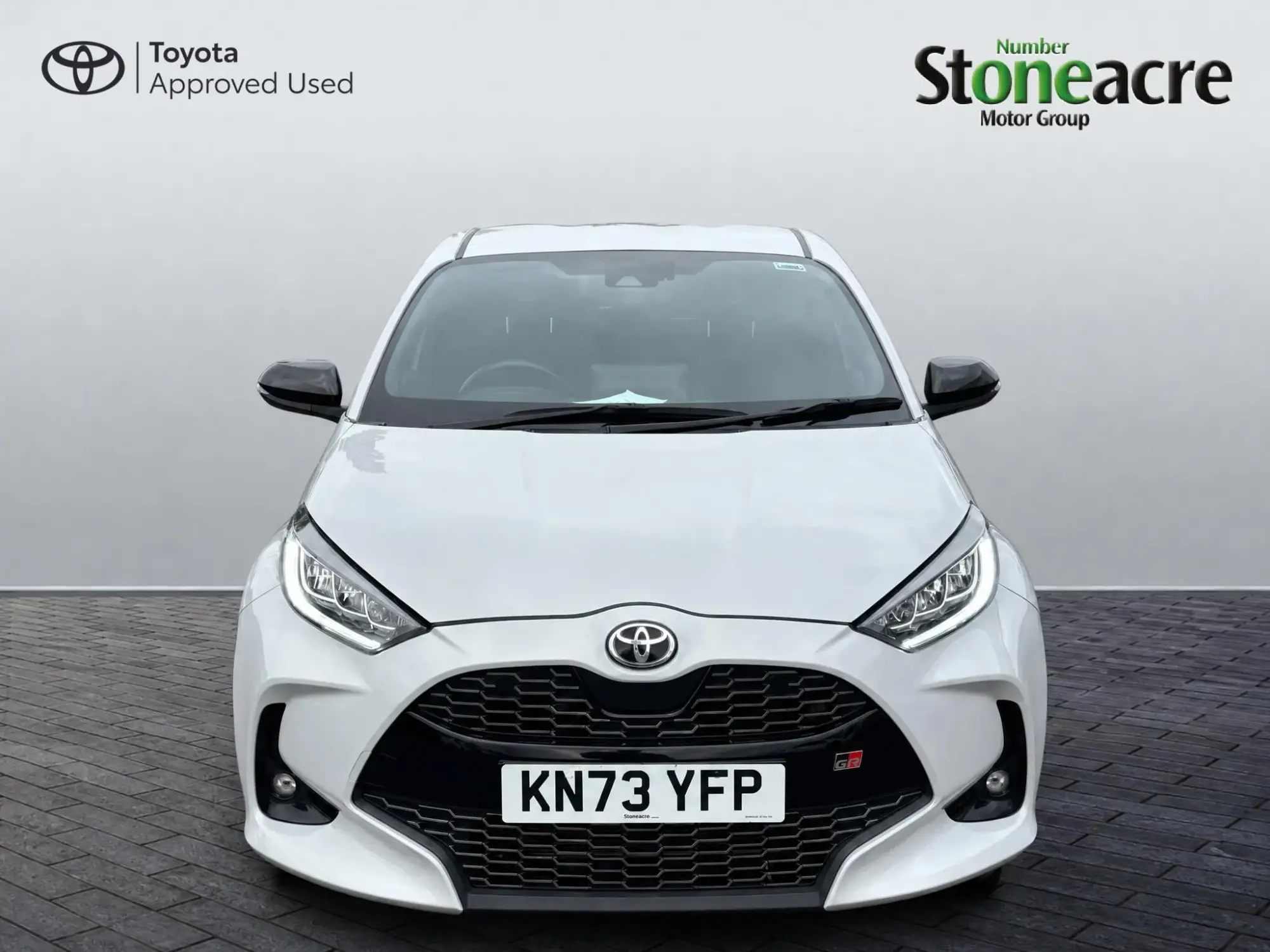 Toyota Yaris Hybrid Image 8
