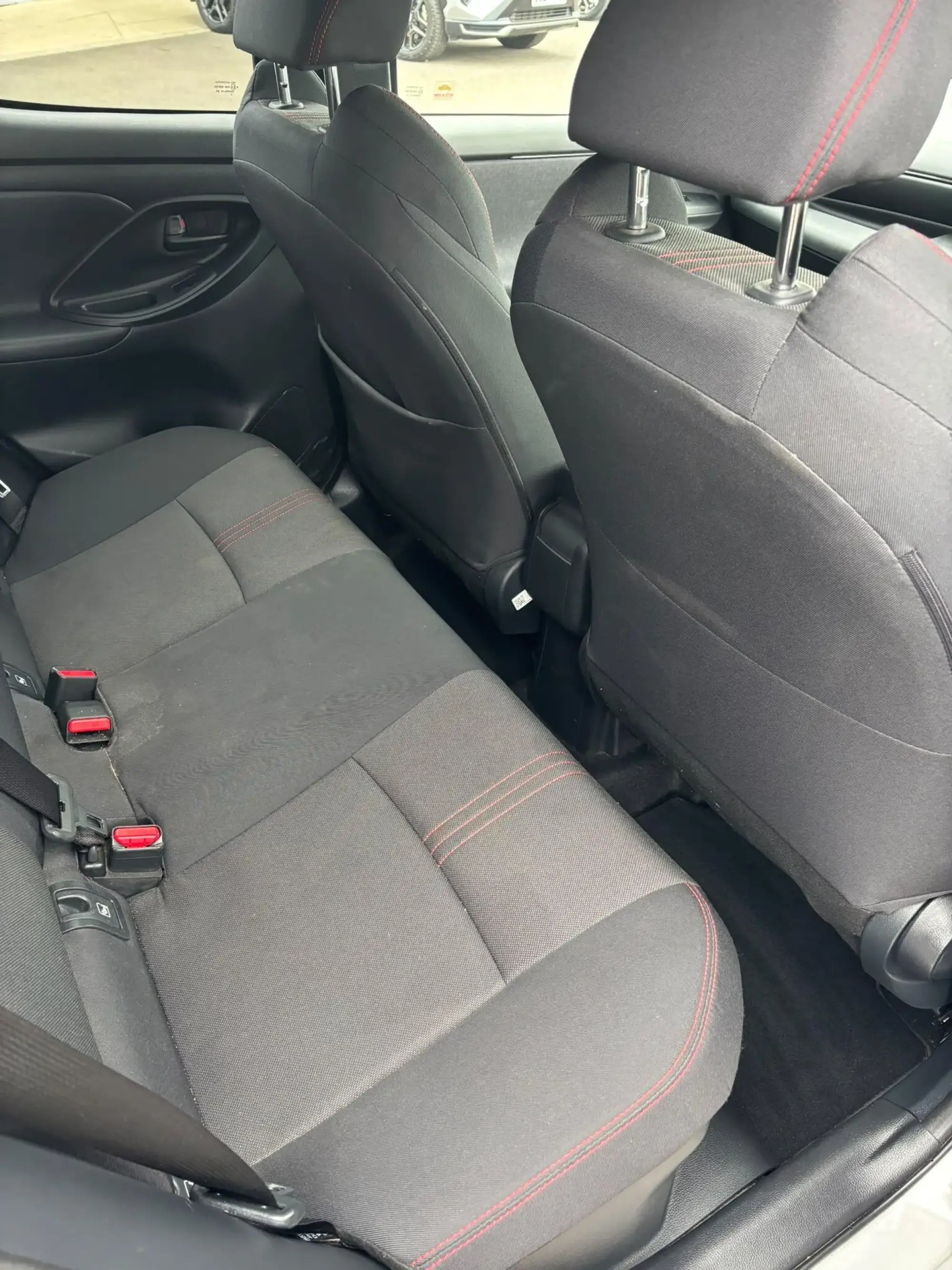 Toyota Yaris Hybrid Image 13
