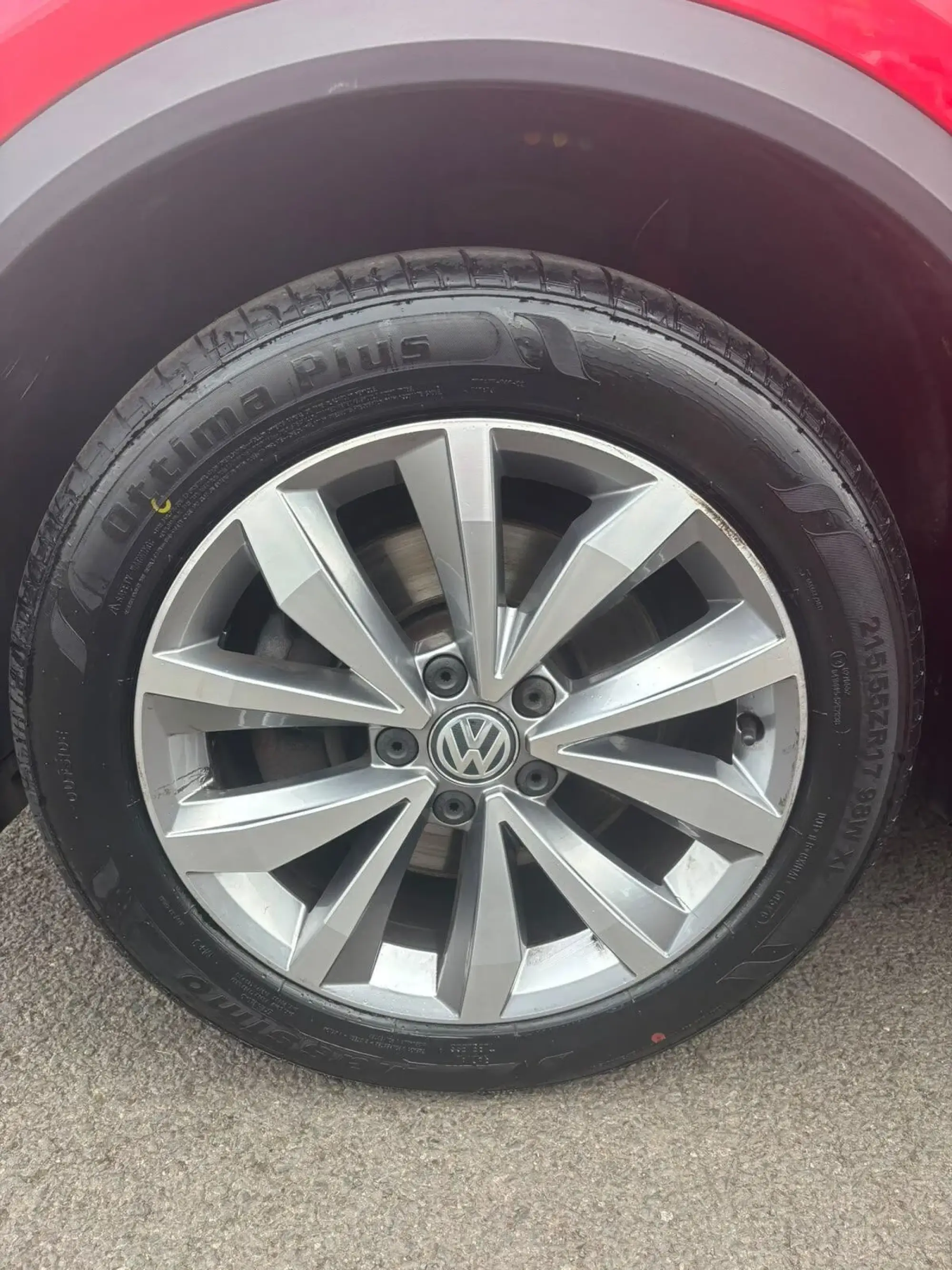 Volkswagen T-Roc Image 9